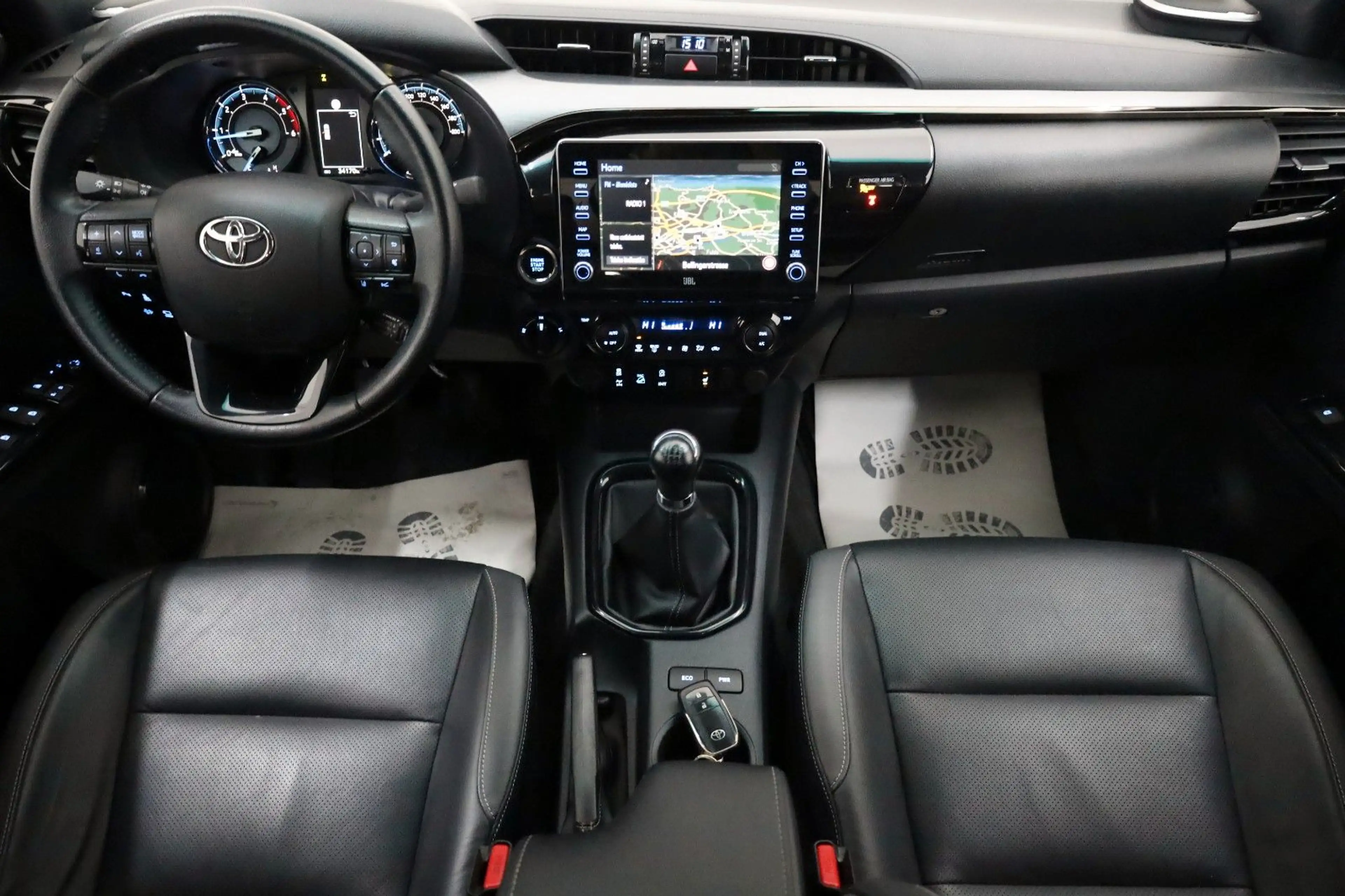 Toyota Hilux 2.8 D-4D 4x4 Invincible,Leder,ACC,Garantie — photo 5