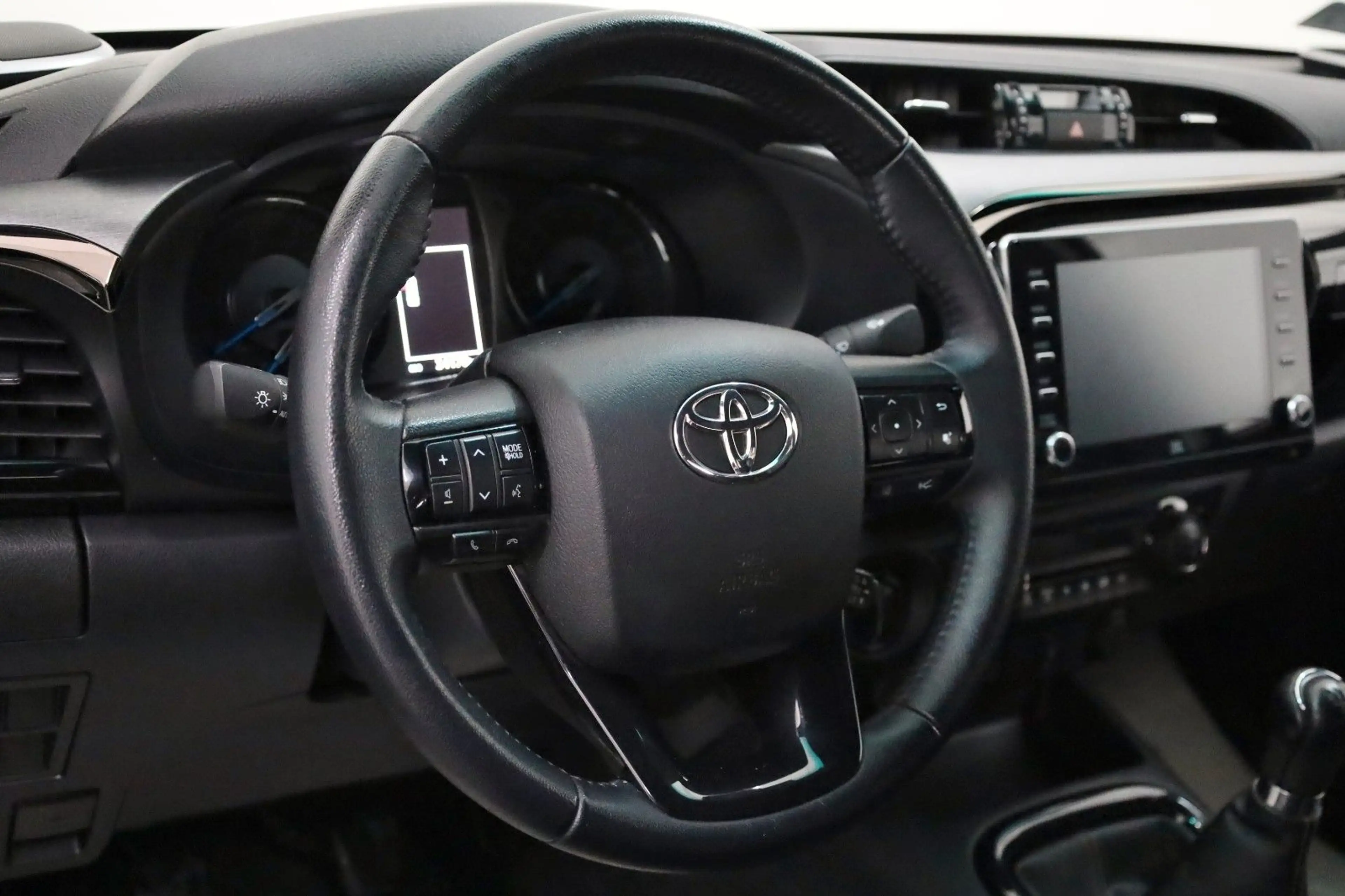 Toyota Hilux 2.8 D-4D 4x4 Invincible,Leder,ACC,Garantie — photo 10
