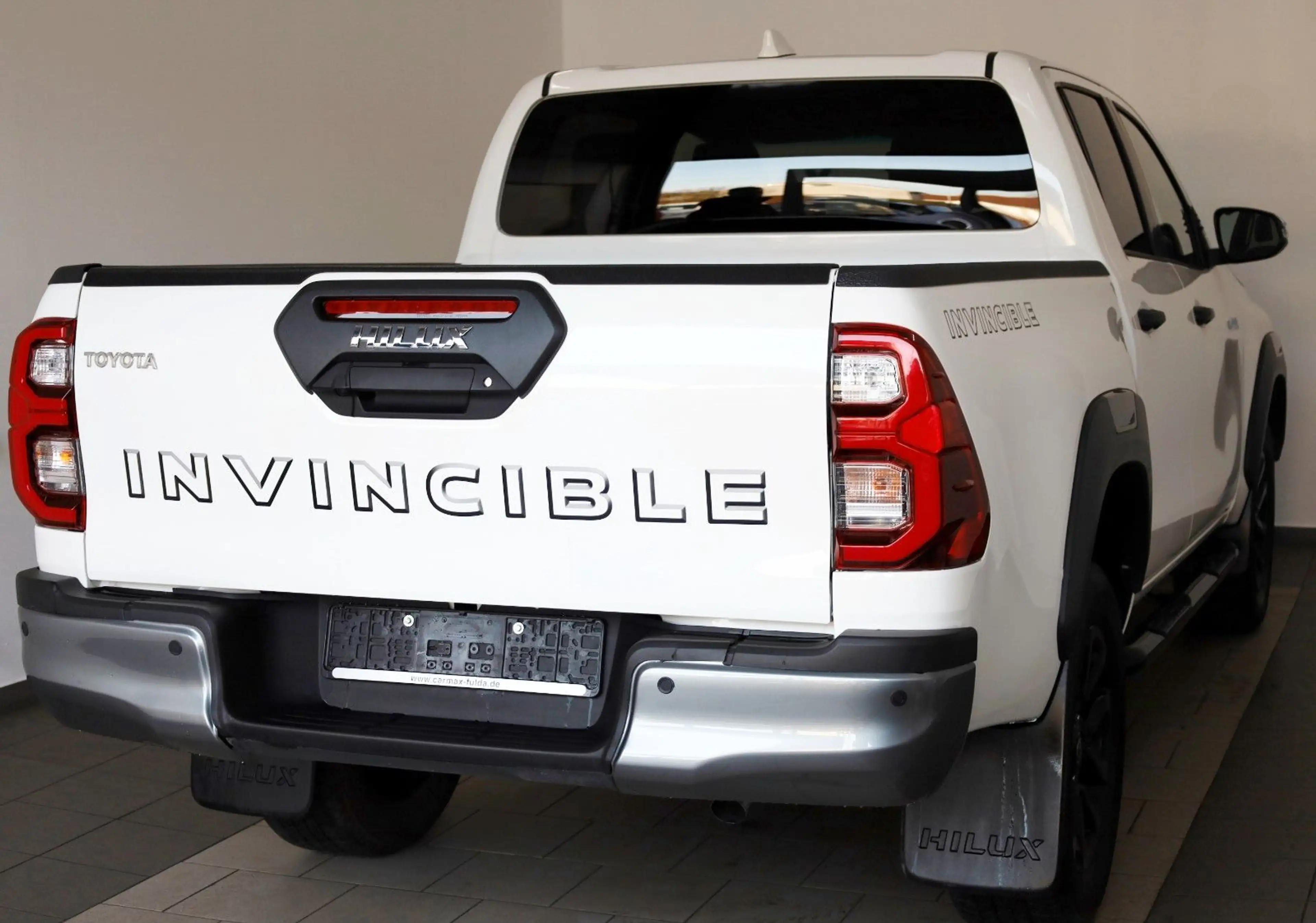 Toyota Hilux 2.8 D-4D 4x4 Invincible,Leder,ACC,Garantie — photo 2