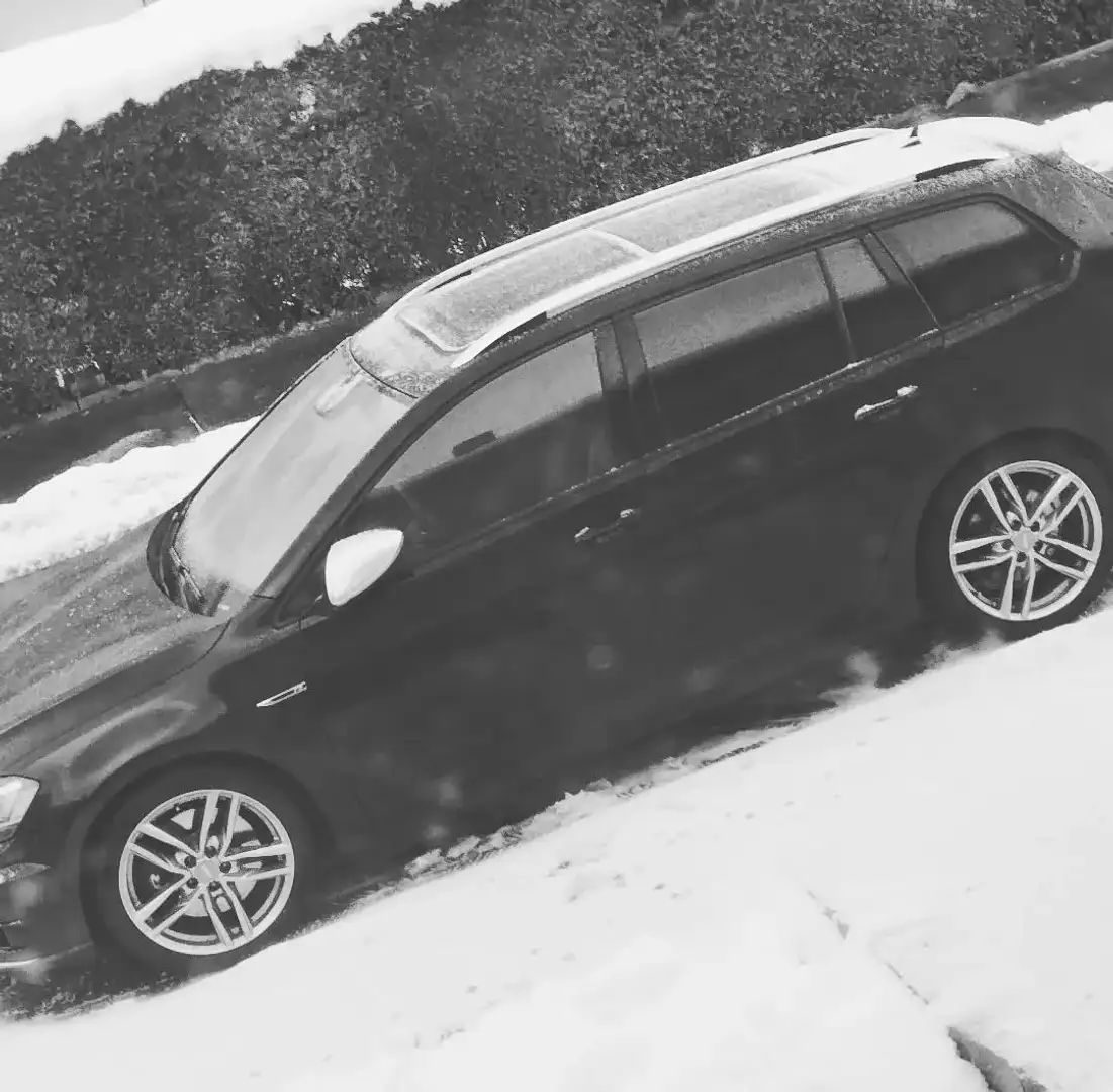 Volkswagen Golf R Чорний - 1