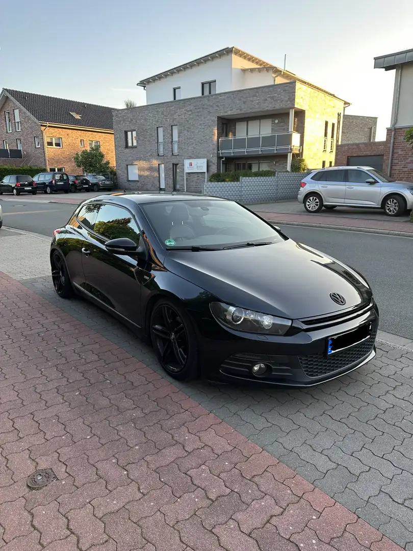 Volkswagen Scirocco 2.0 TDI Blue Motion Technologie Match - 2