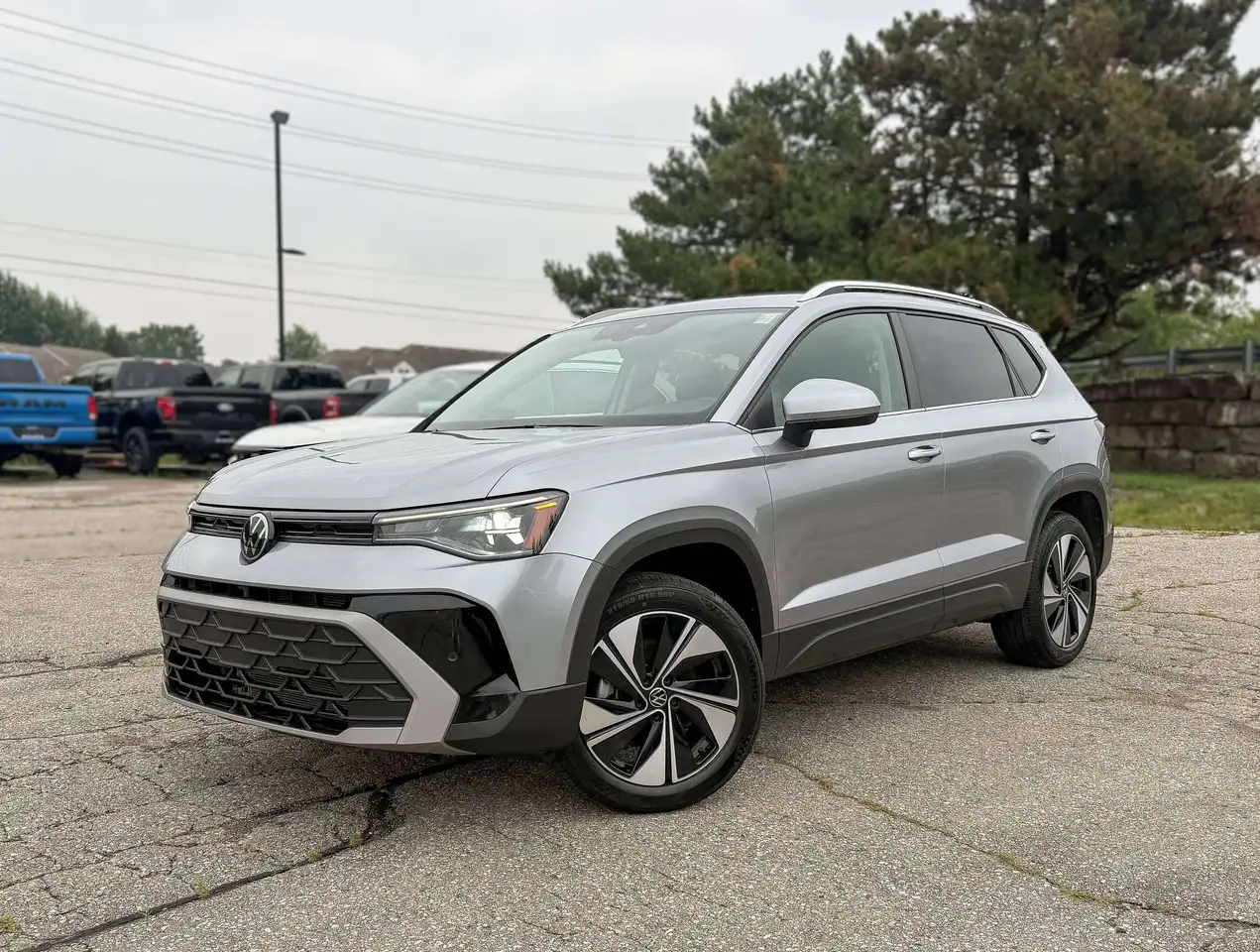2025 Volkswagen Taos