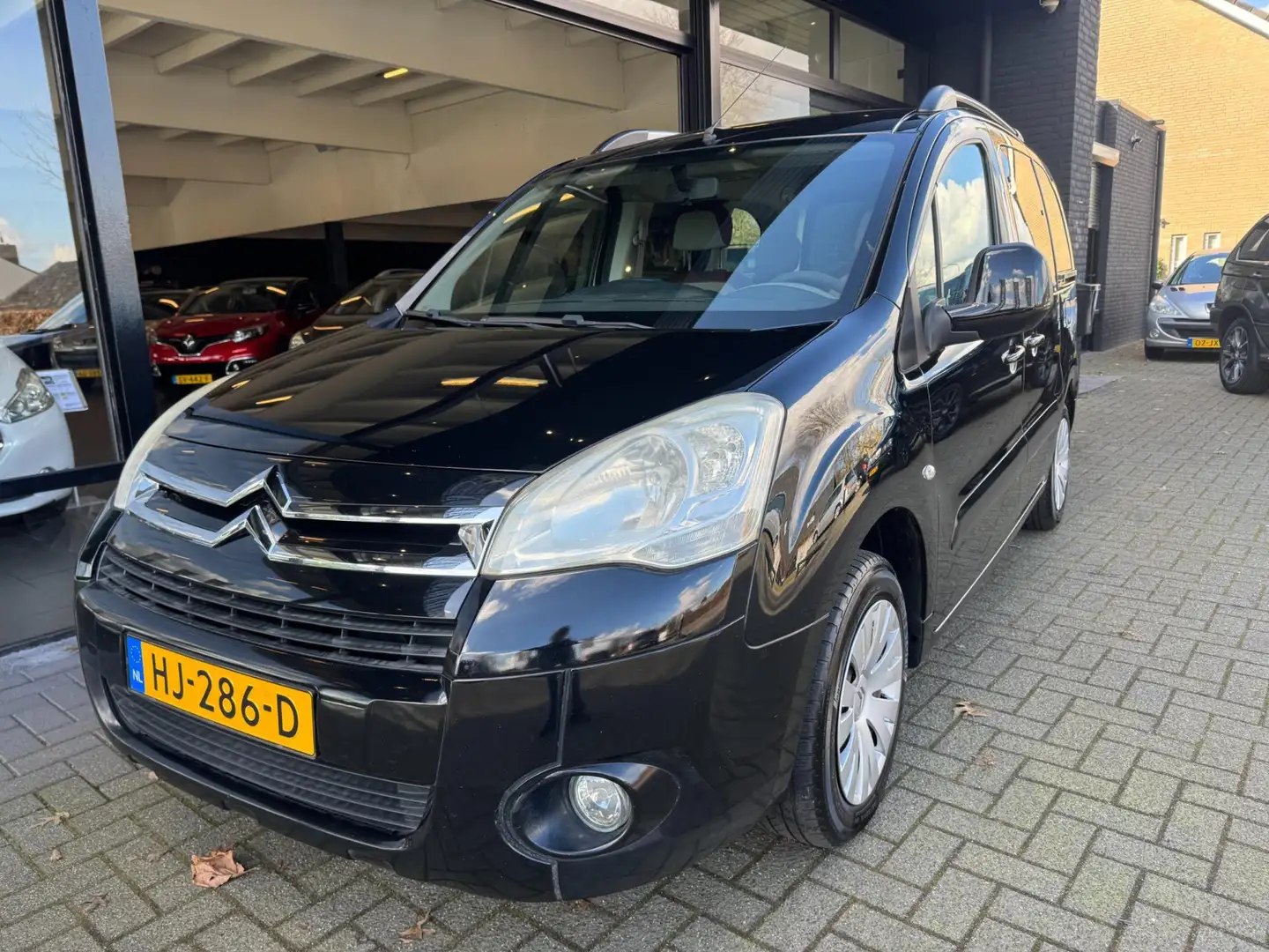 Citroen Berlingo 1.6 VTi Multispace / APK 3-2026 Zwart - 2