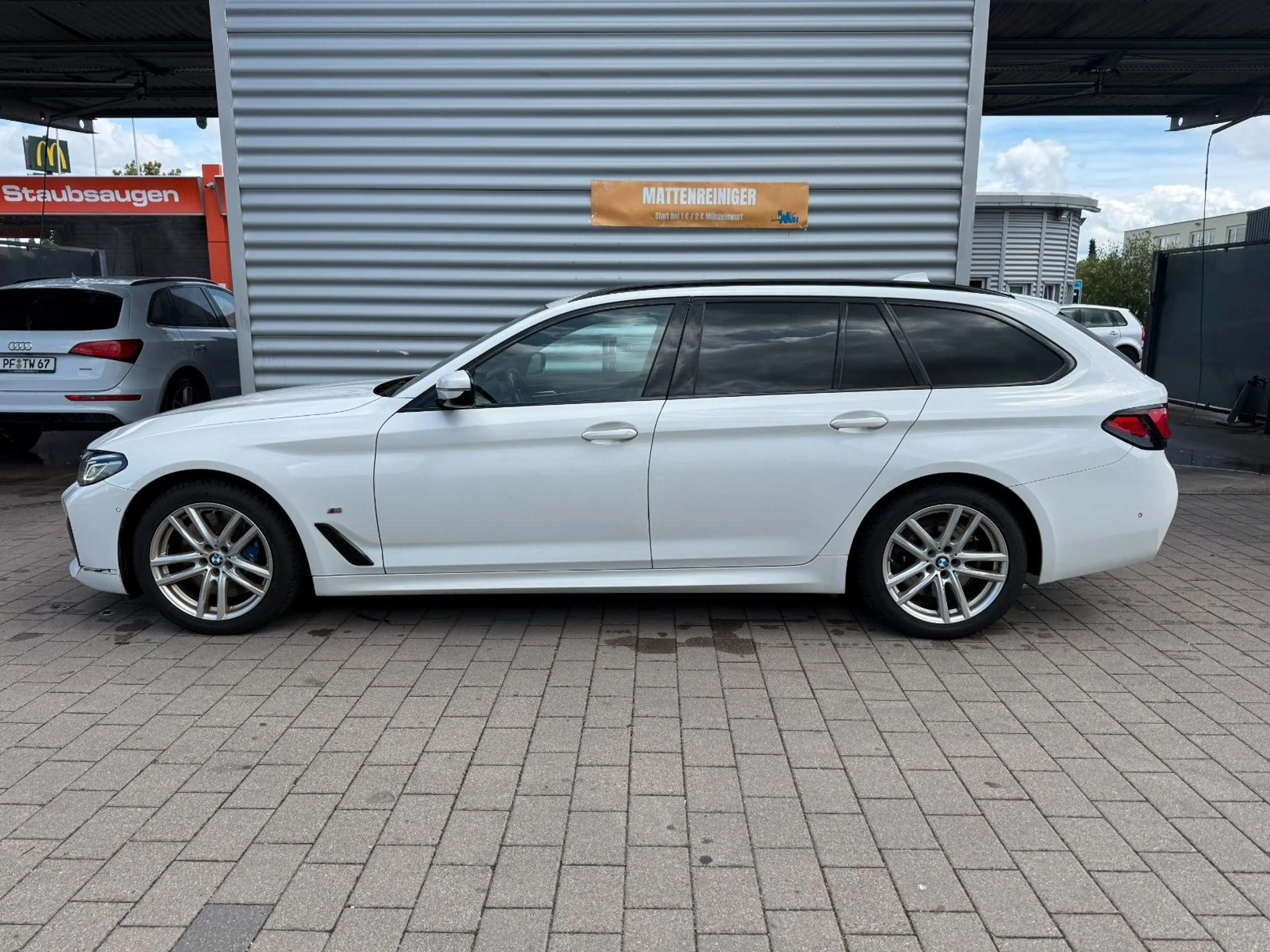 BMW 530 5 Touring 530 d M Sport LCI Facelift — photo 7