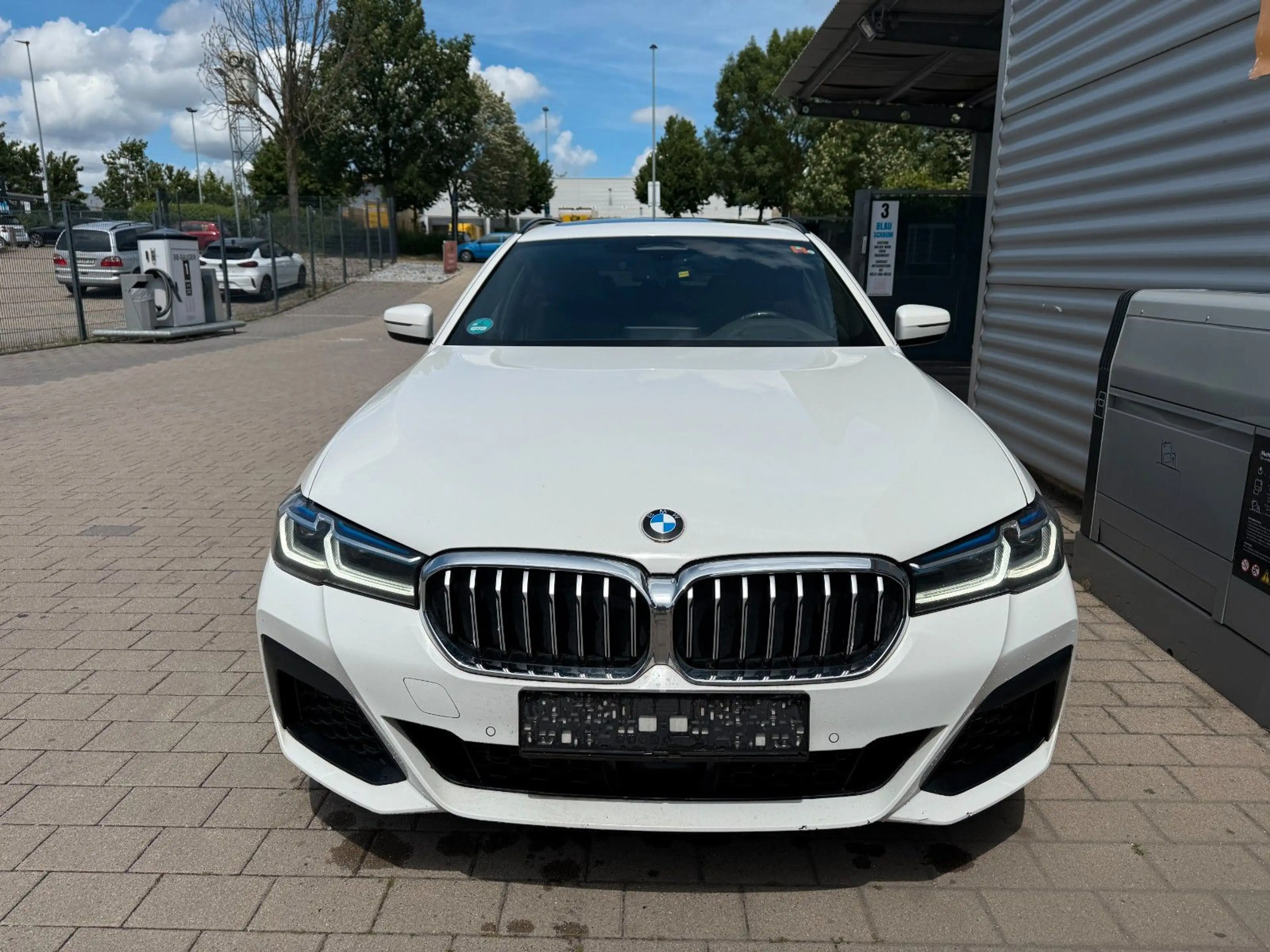 BMW 530 5 Touring 530 d M Sport LCI Facelift — photo 6