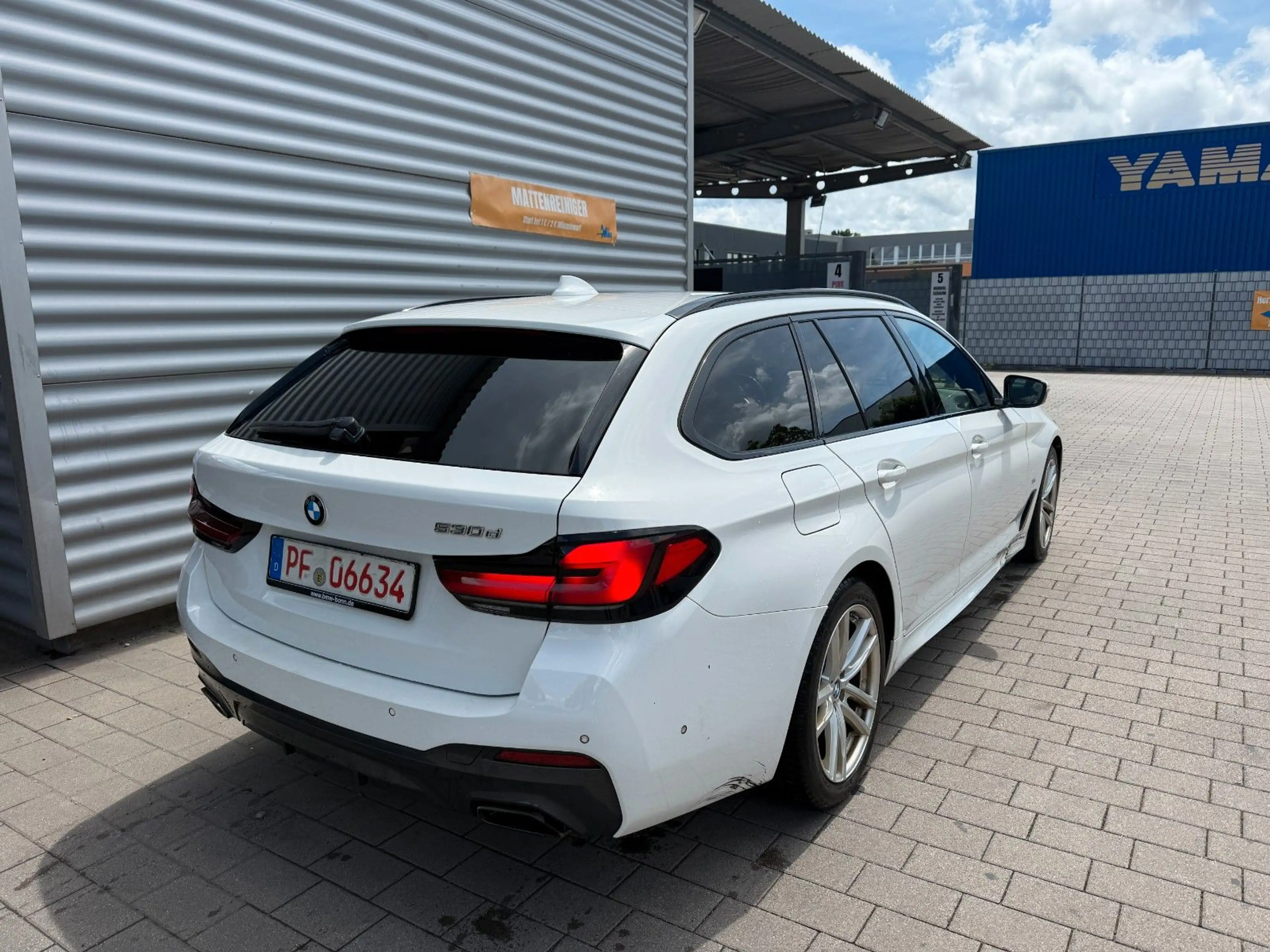 BMW 530 5 Touring 530 d M Sport LCI Facelift — photo 3