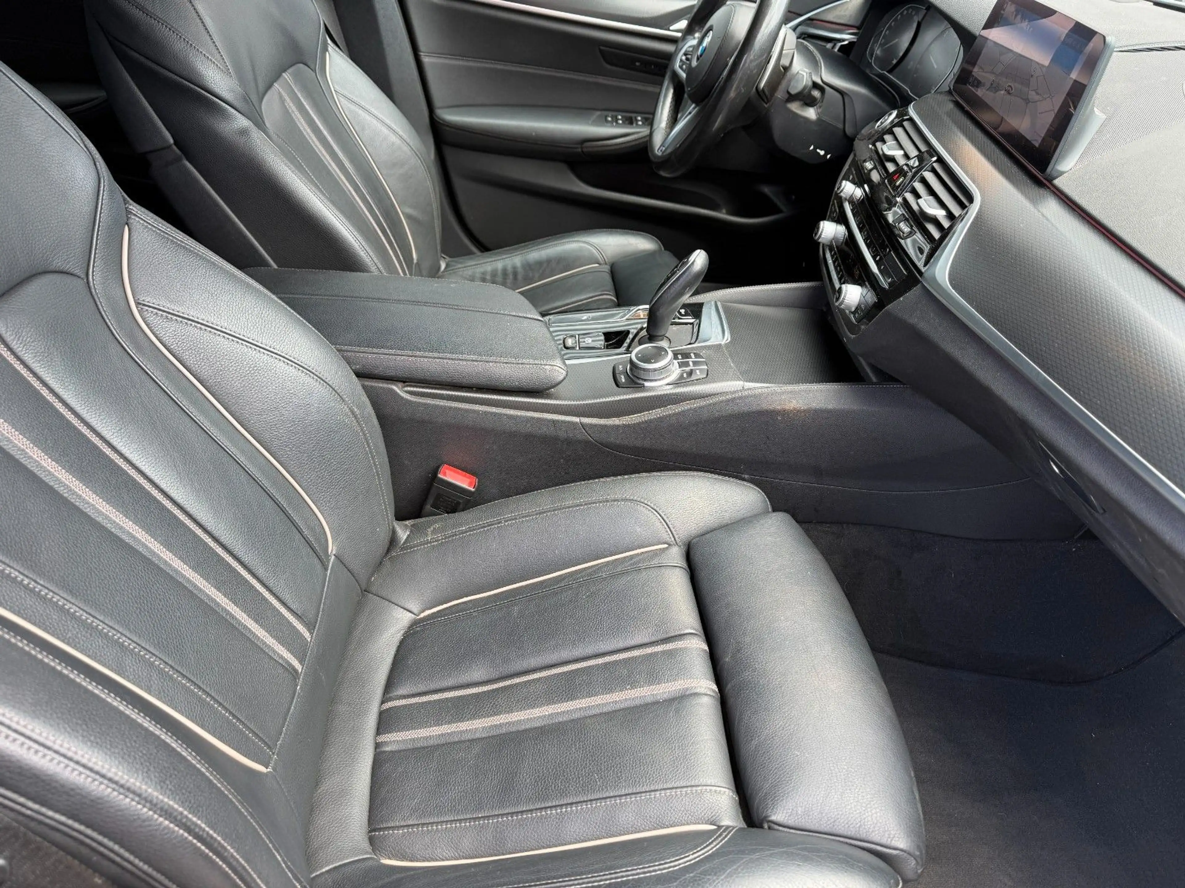 BMW 530 5 Touring 530 d M Sport LCI Facelift — photo 15