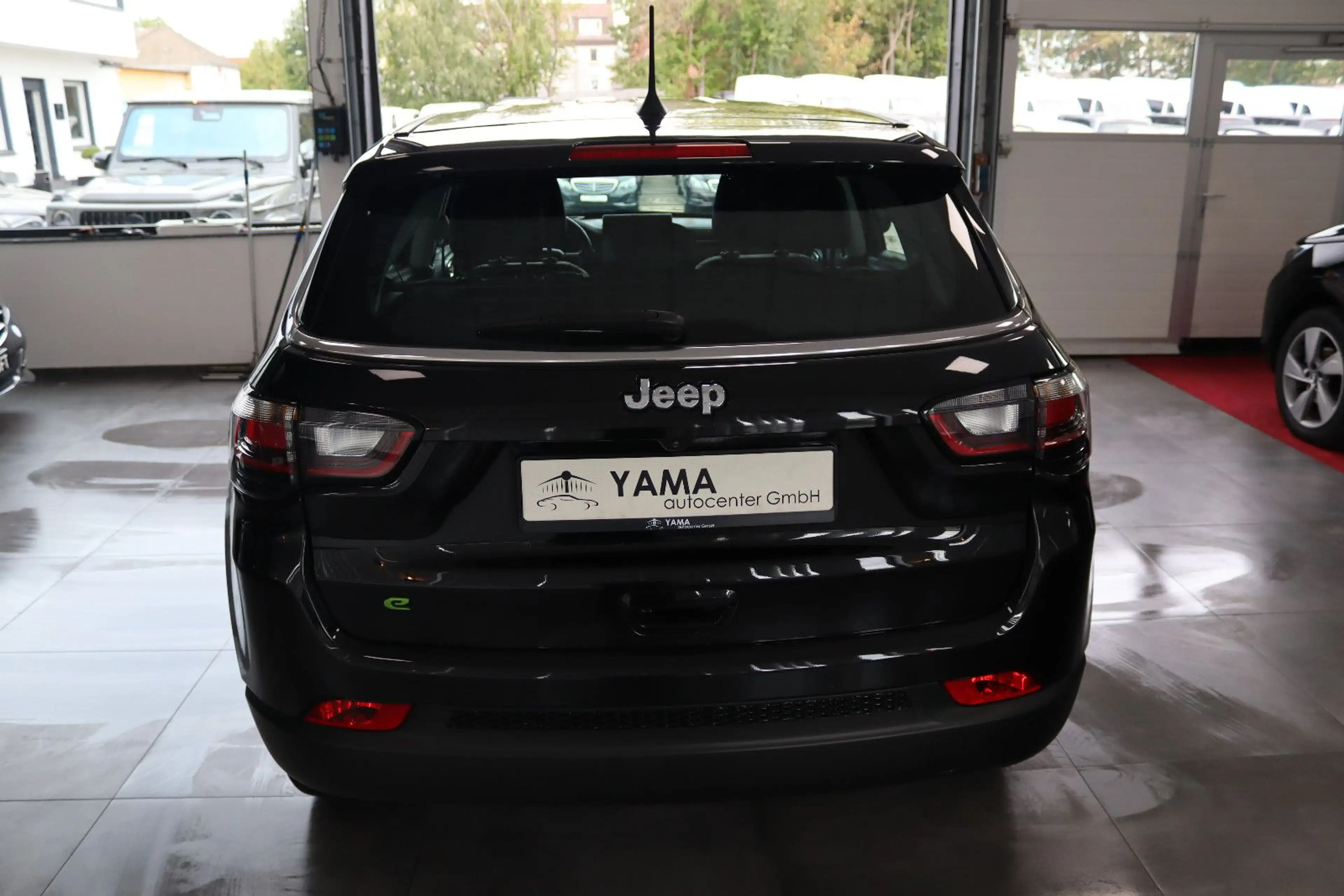 Jeep Compass Altitude Mild-Hybrid FWD — photo 5