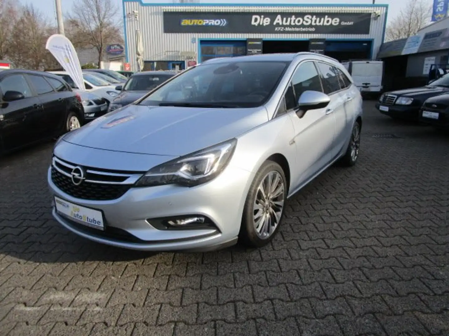 Opel Astra -K INNOVATION Kombi-fast Vollausstattung!Gepflegt! Gris - 2