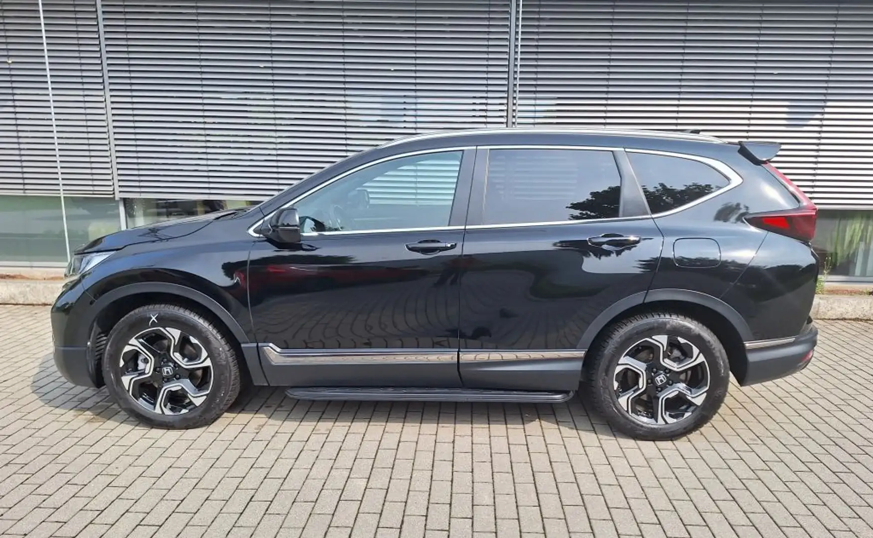 Honda CR-V e:HEV 2.0 i-MMD Hybrid 4WD Sport Line Чёрный - 2