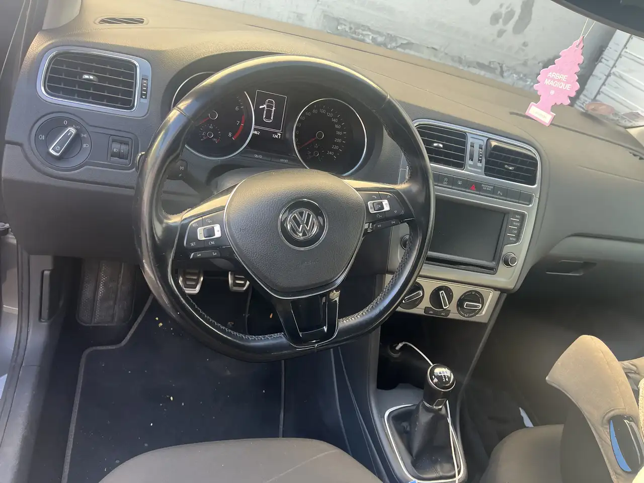 Volkswagen Polo Citadine 5 portes — photo 3