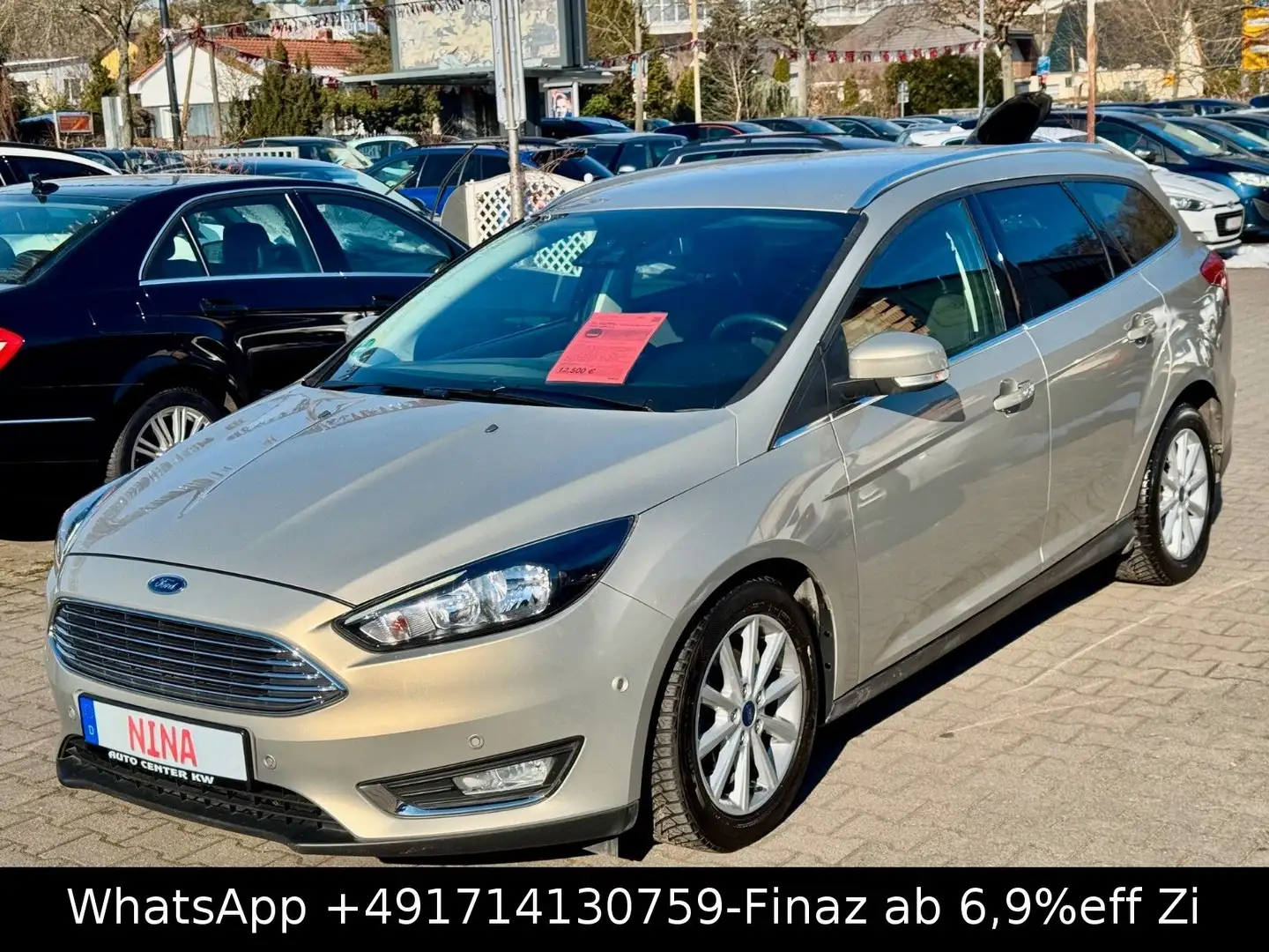 Ford Focus Turnier TITANIUM-PDC-NAVI-SHZG-KAM-hzb.LEN Grau - 1