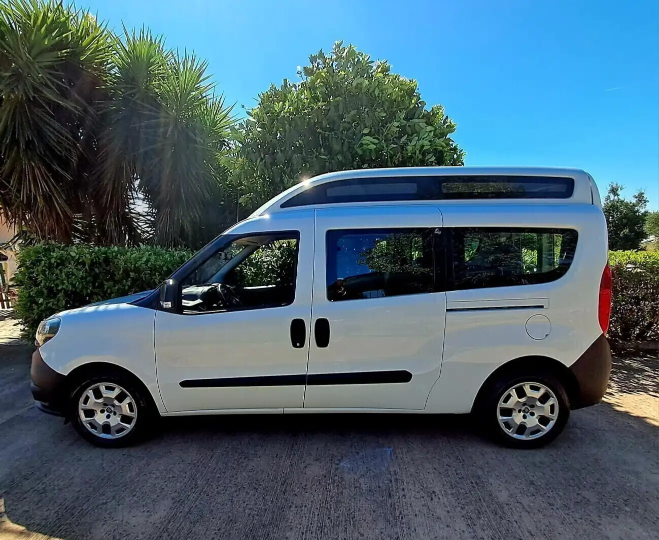 Fiat Doblo Doblò MAXI Euro 6 TRASPORTO DISABILI TETTO ALTO Bianco - 1