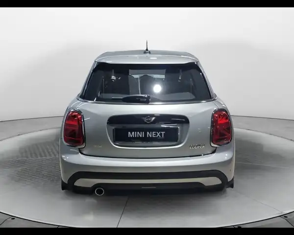 MINI Hatch view 7
