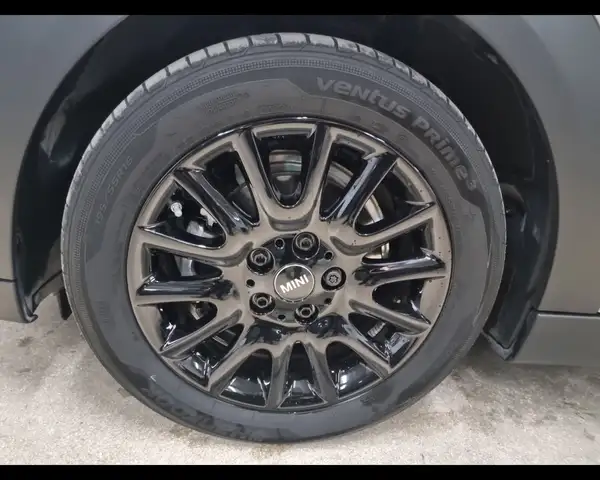 MINI Hatch view 10