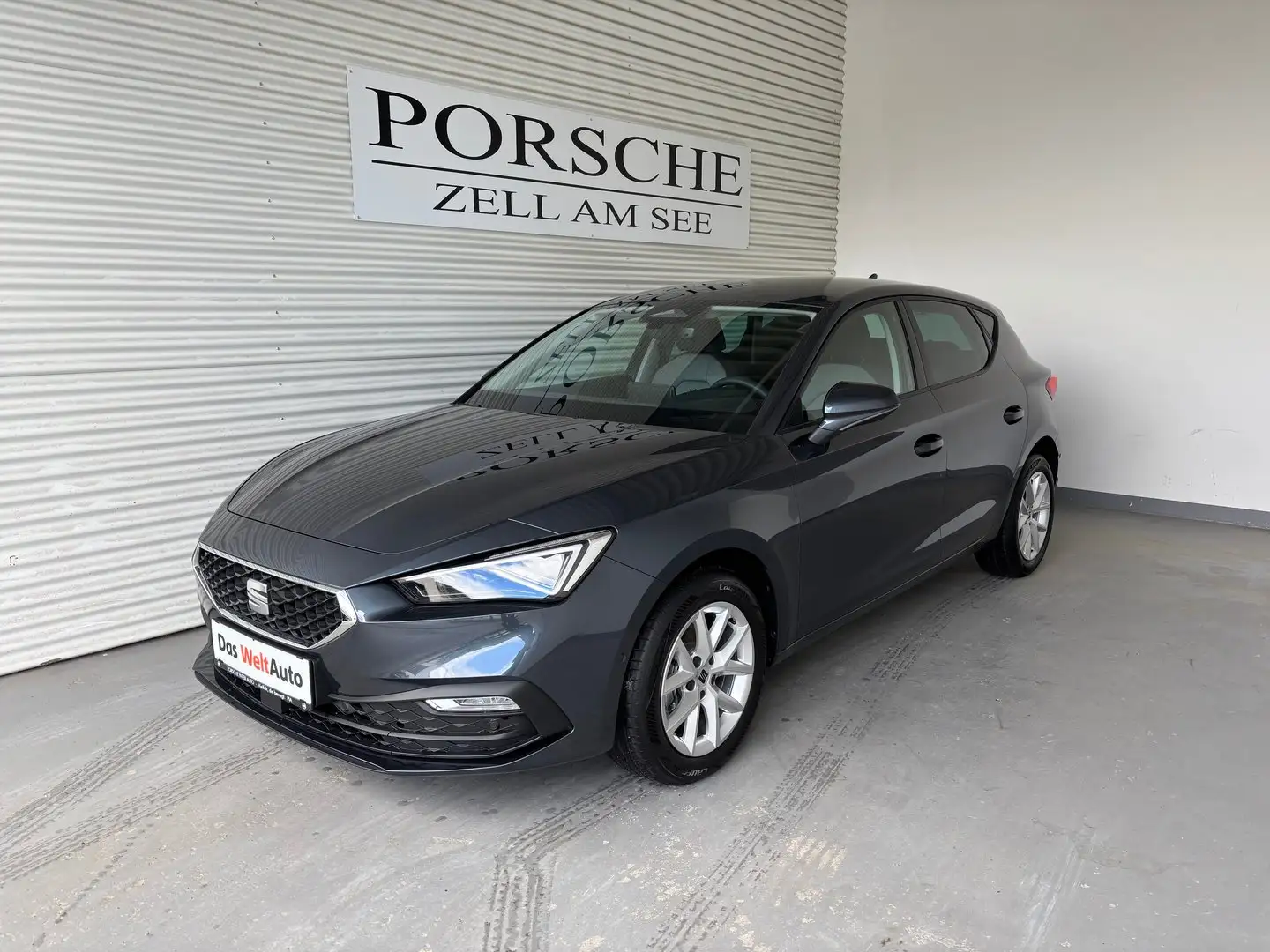 SEAT Leon Style Edition 1.5 TSI 115 PS Grau - 1