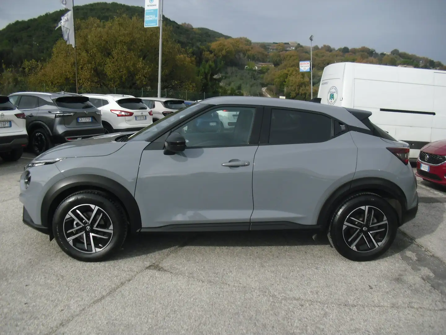 Nissan Juke 1.0 dig-t N-Connecta 114cv, pari al nuovo,11.000km Grigio - 2