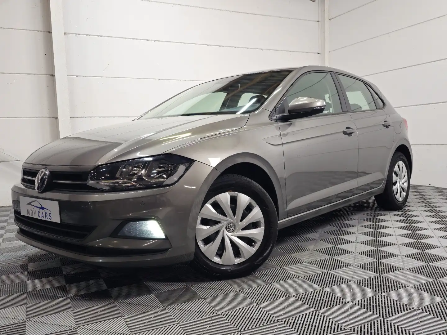 Volkswagen Polo 1.6 TDi SCR Trendline Grijs - 1