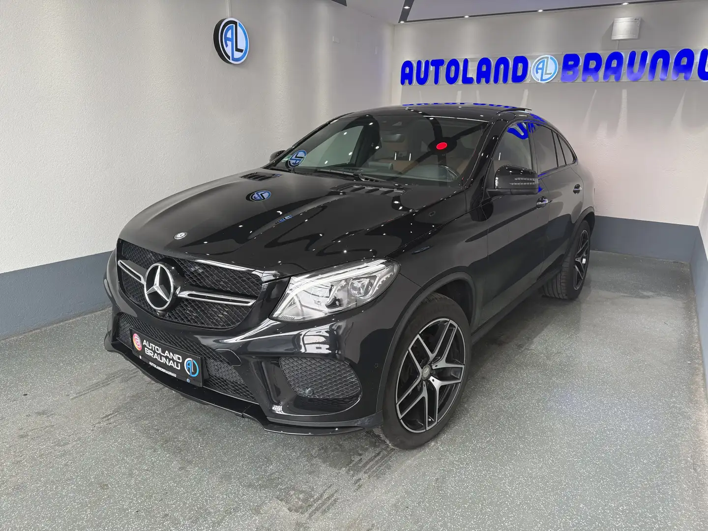 Mercedes-Benz GLE 350 GLE 350 d 4Matic 9G-TRONIC AMG Line Schwarz - 2
