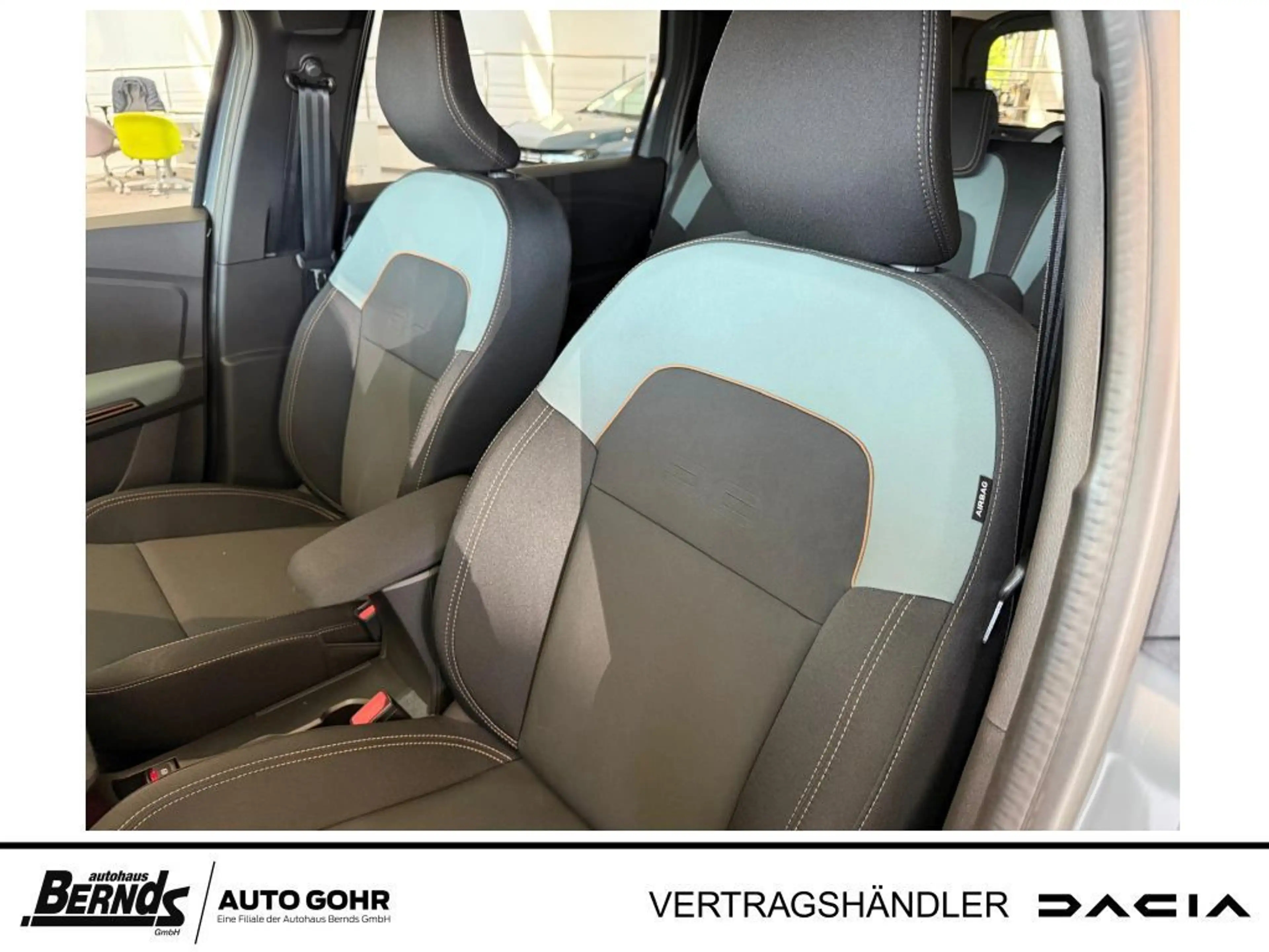 Dacia Jogger ECO-G 120 Extreme KLIMA NAVI PDC ZV — photo 12