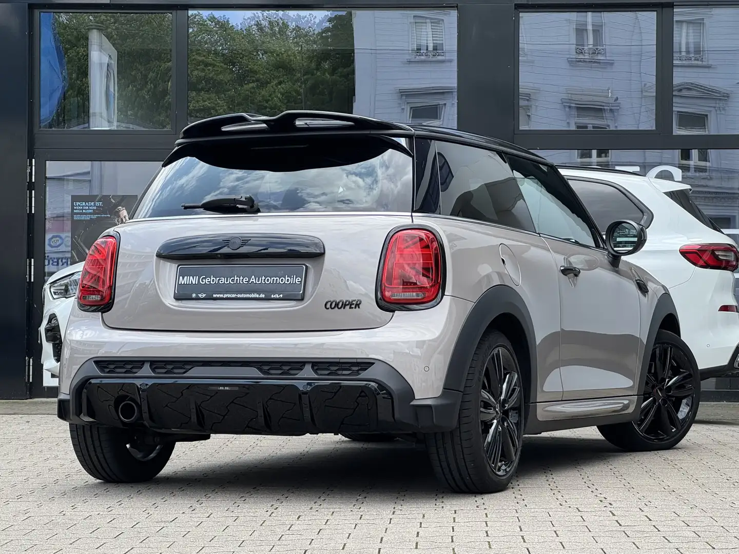 MINI Cooper 3-Türer LED JCW Trim DA Navi RFK Pano Grigio - 2