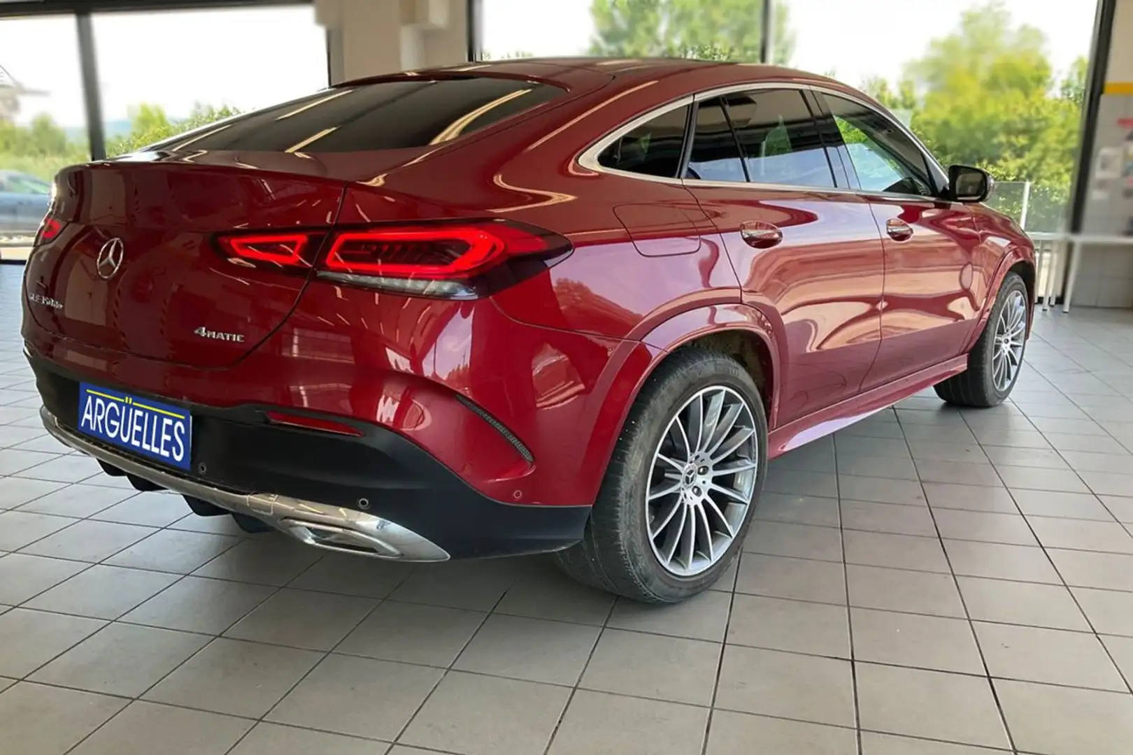 Mercedes-Benz GLE 350 de Coupe AMG Line Premium 4Matic 333cv Красный - 2