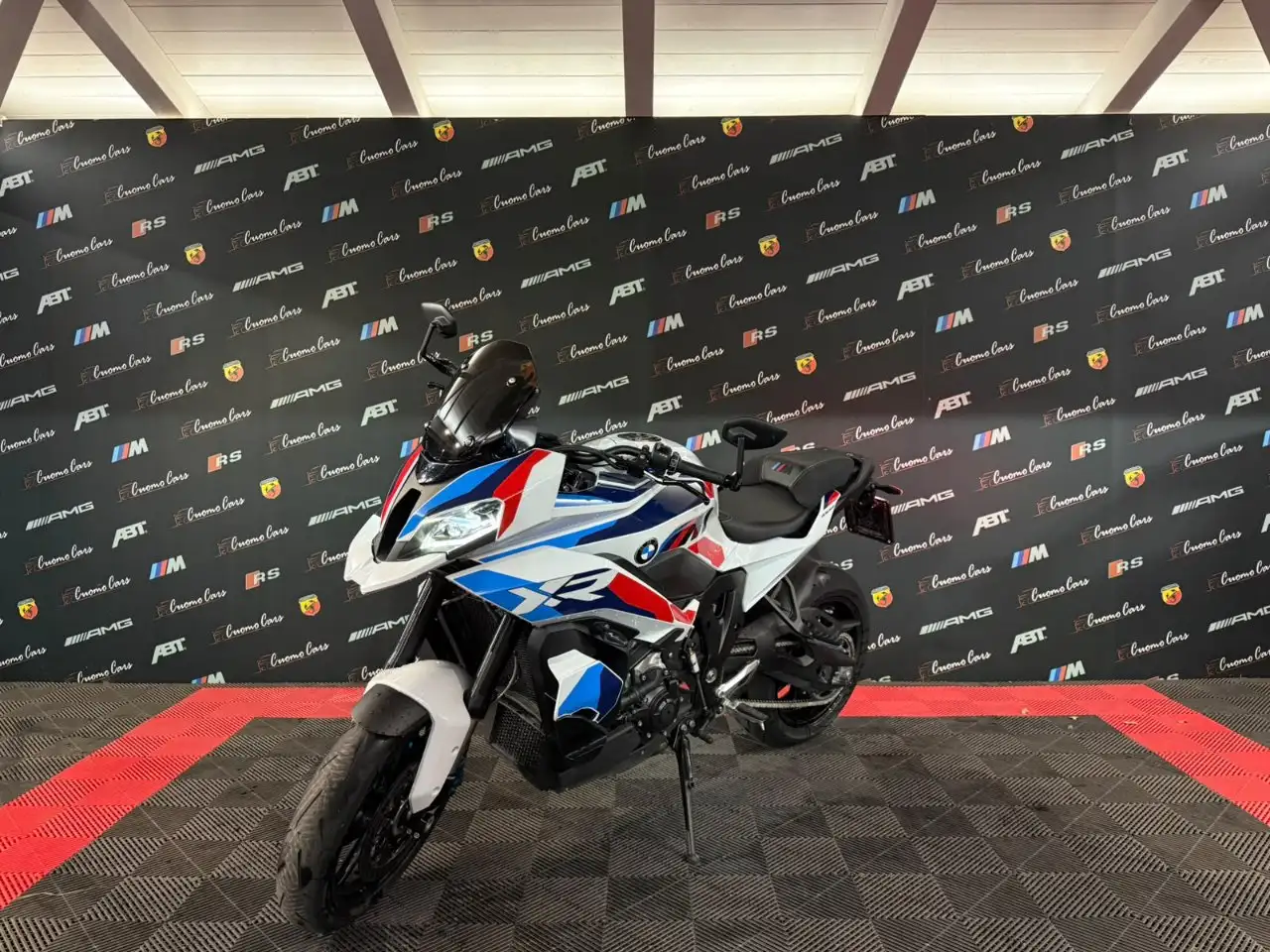 BMW M 1000 XR