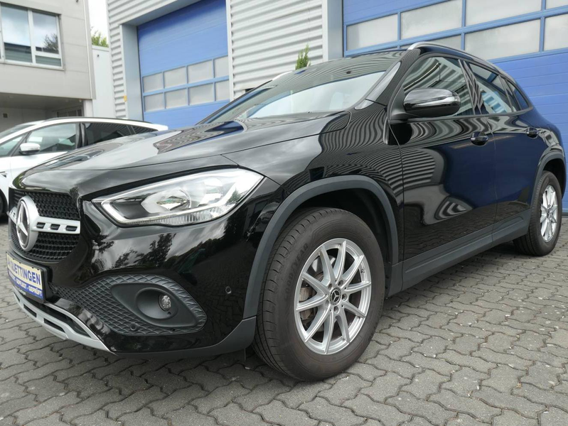 Mercedes-Benz GLA 200 GLA 200 Diesel 8G-DCT Inspektion Neu Top Zustand!