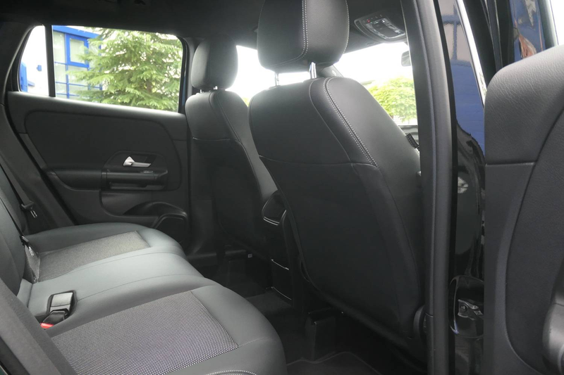 Mercedes-Benz GLA 200 GLA 200 Diesel 8G-DCT Inspektion Neu Top Zustand! — photo 4