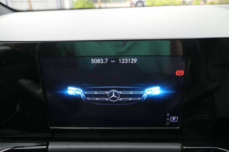 Mercedes-Benz GLA 200 GLA 200 Diesel 8G-DCT Inspektion Neu Top Zustand! — photo 8
