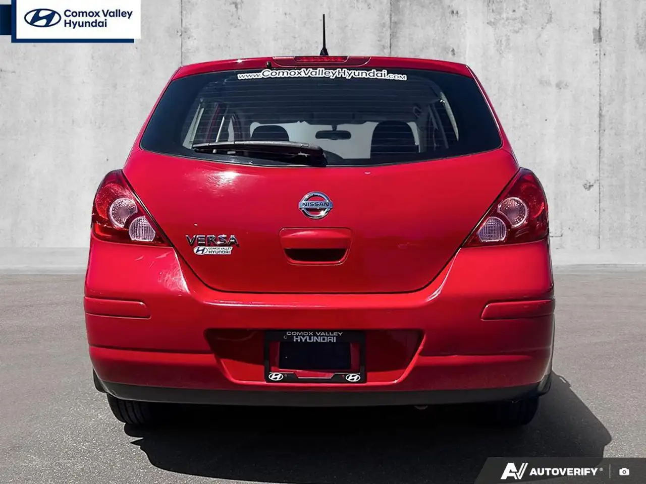 Nissan Versa fotografie Nissan Versa