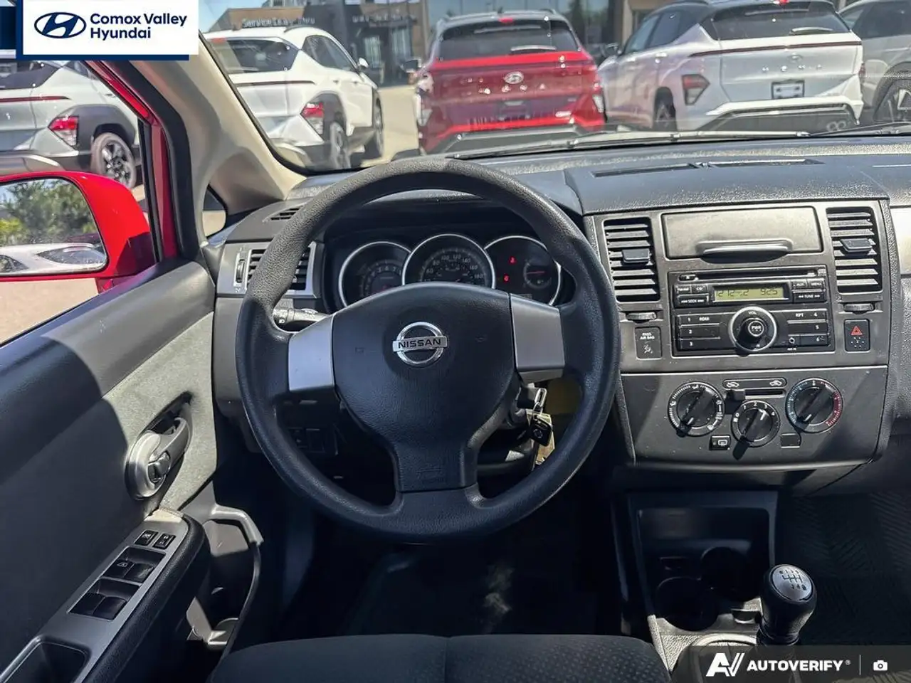 Nissan Versa fotografie Nissan Versa