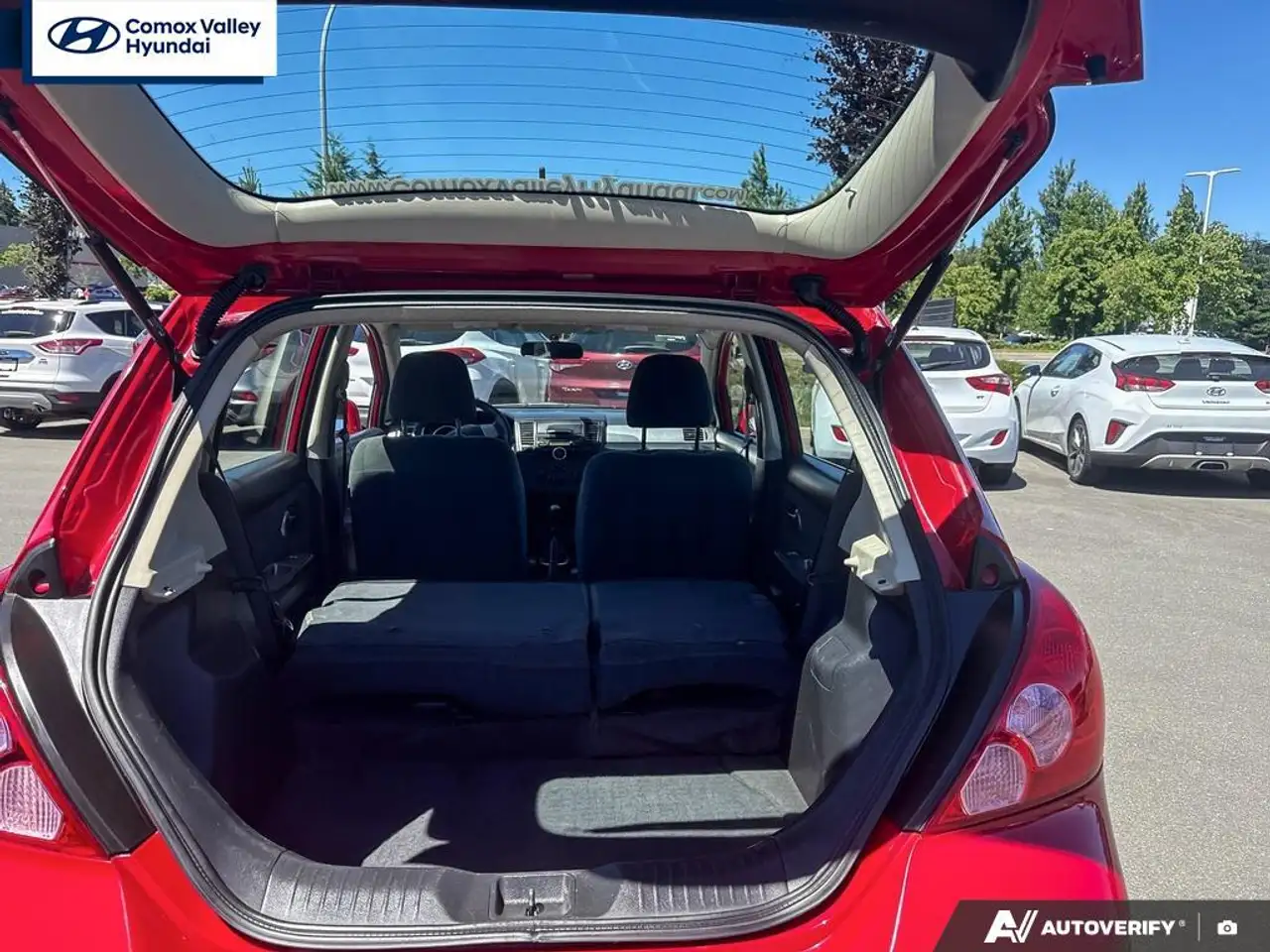 Nissan Versa fotografie Nissan Versa