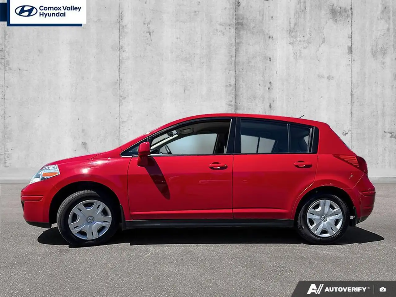 Nissan Versa fotografie Nissan Versa