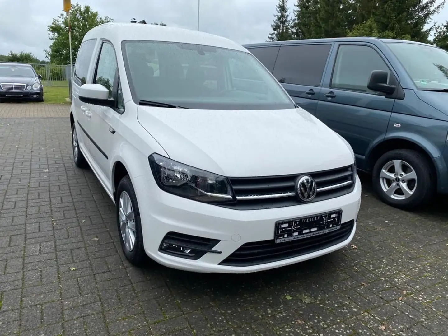 Volkswagen Caddy 2.0 TDI Trendline BMT Optik Paket Navi Wit - 1