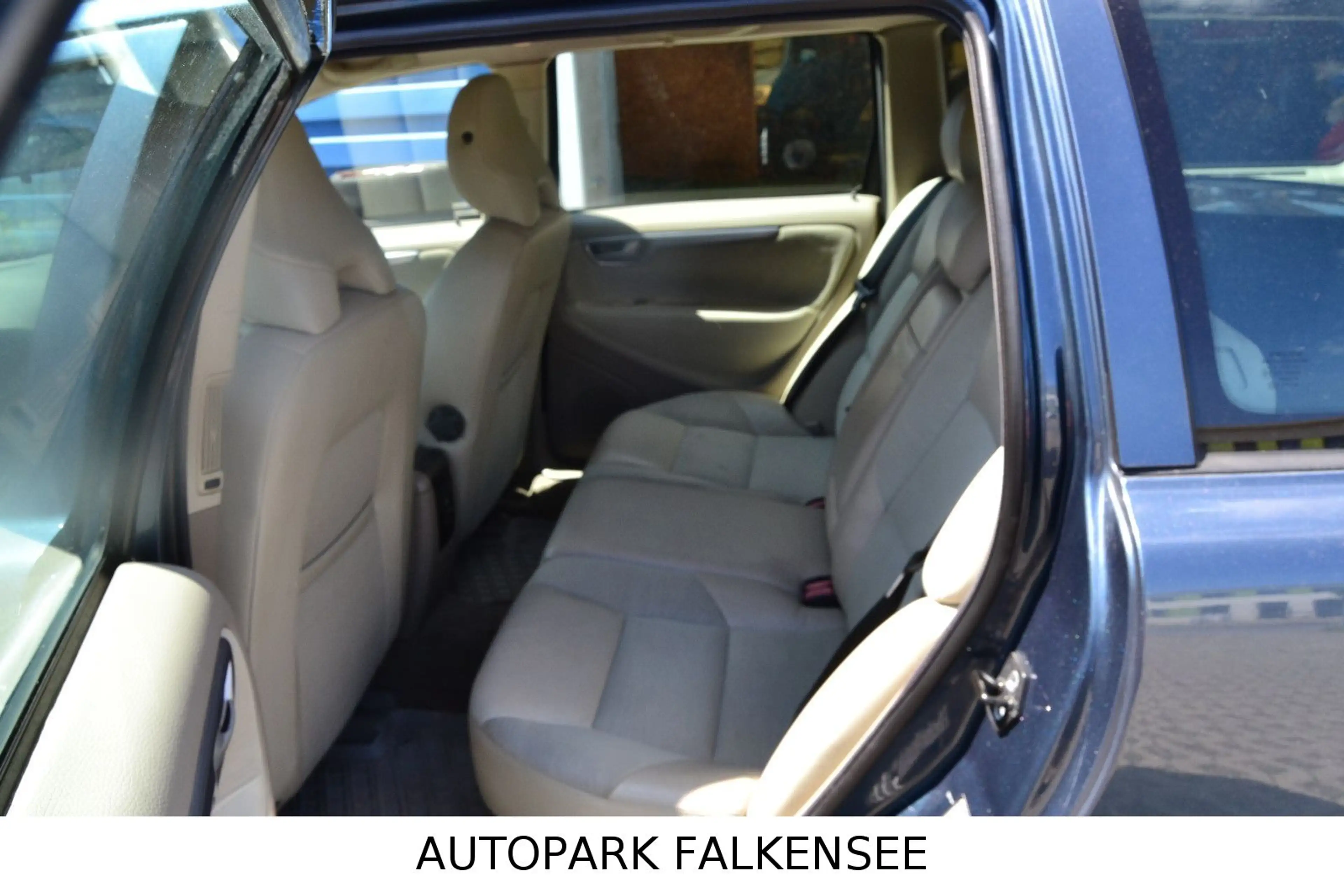 Volvo V70 II KOMBI D5 KINETIC FACELIFT+SAUBER+EURO4 — photo 5