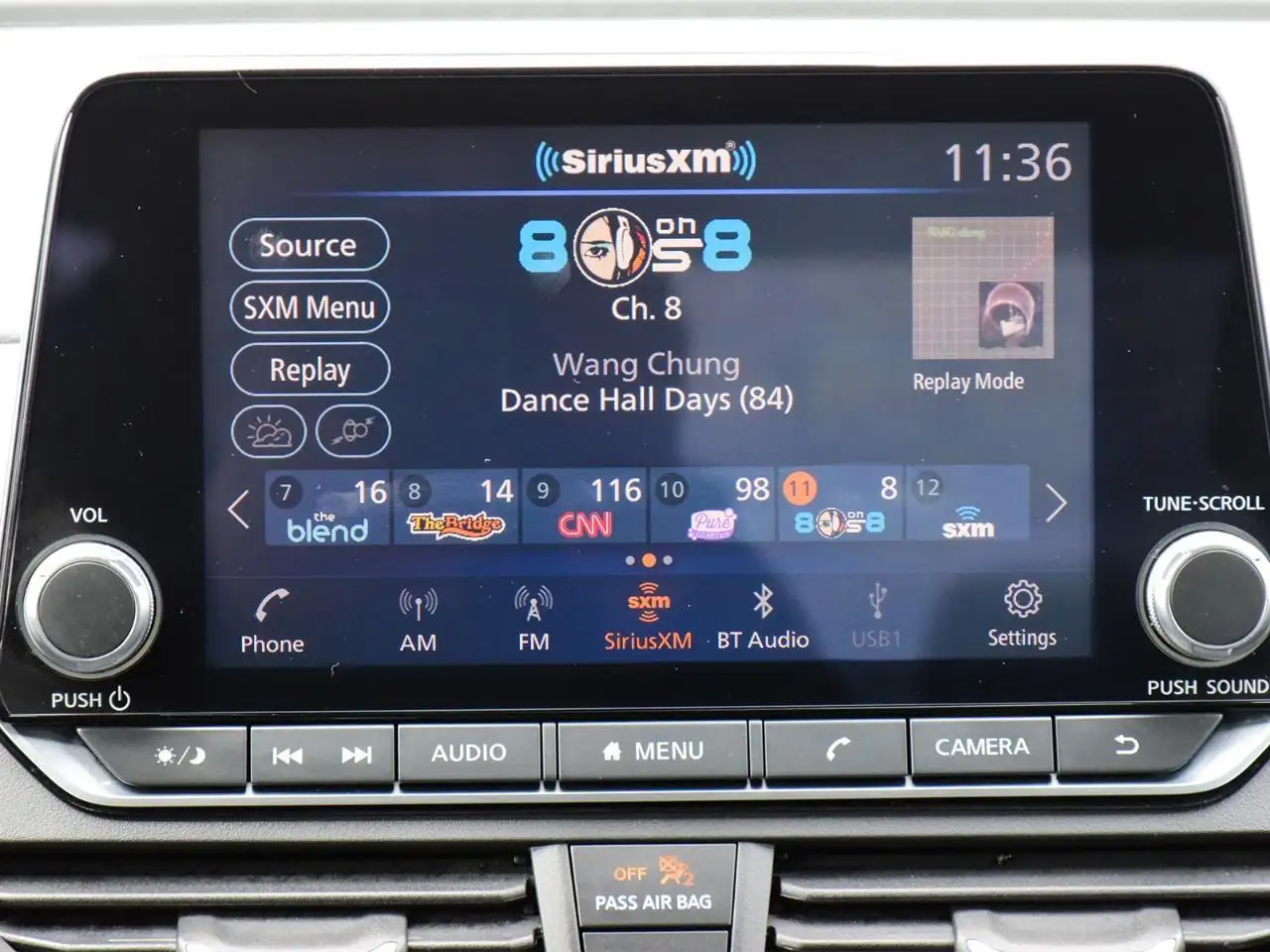 Nissan Altima снимка Nissan Altima