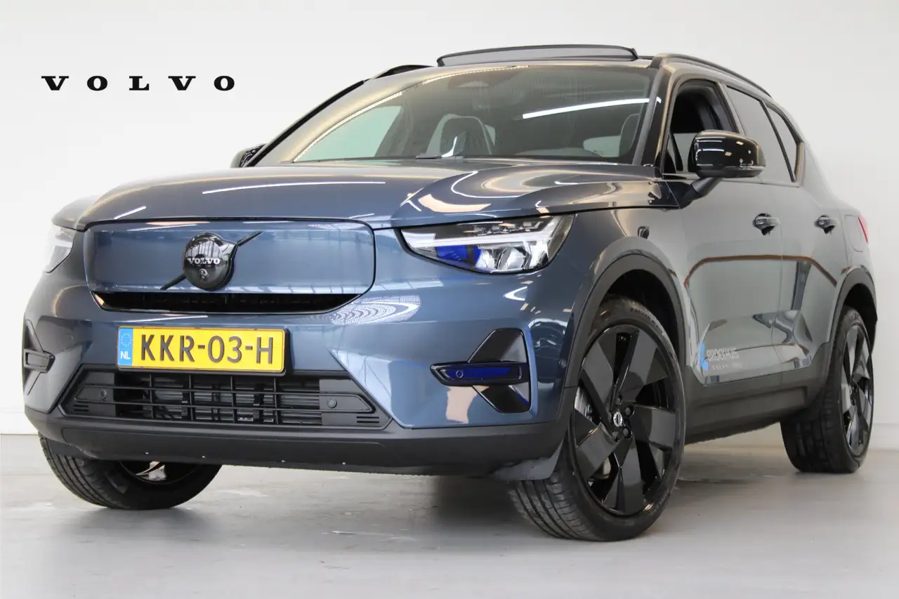 Volvo EX40 2026