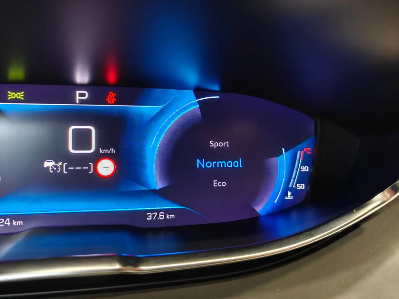 Peugeot 5008 1.2 Allure 7-zit/LED/Keyless/Leder/360/AdCruise 34