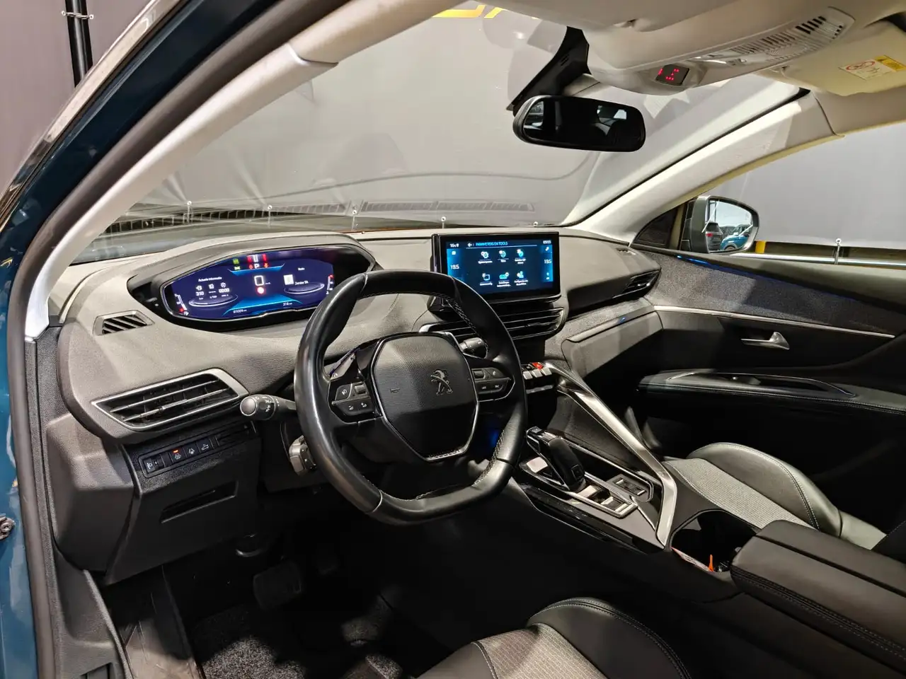 Peugeot 5008 1.2 Allure 7-zit/LED/Keyless/Leder/360/AdCruise 21