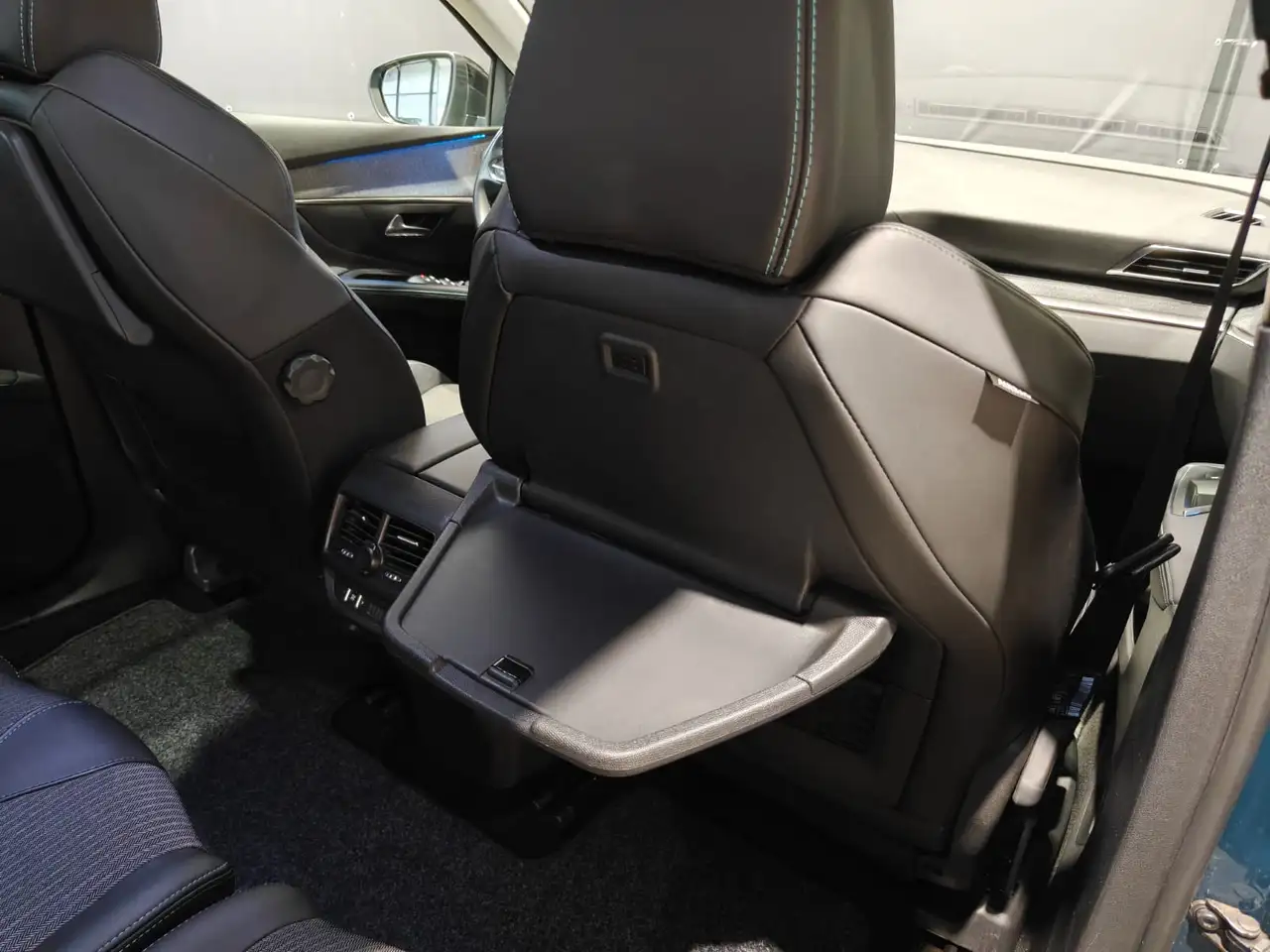 Peugeot 5008 1.2 Allure 7-zit/LED/Keyless/Leder/360/AdCruise 40