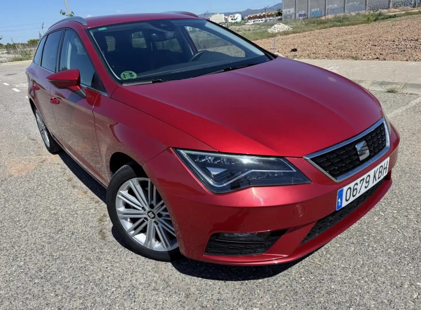 SEAT Leon ST 1.4 TSI ACT S&S Style 150 Burdeos - 1
