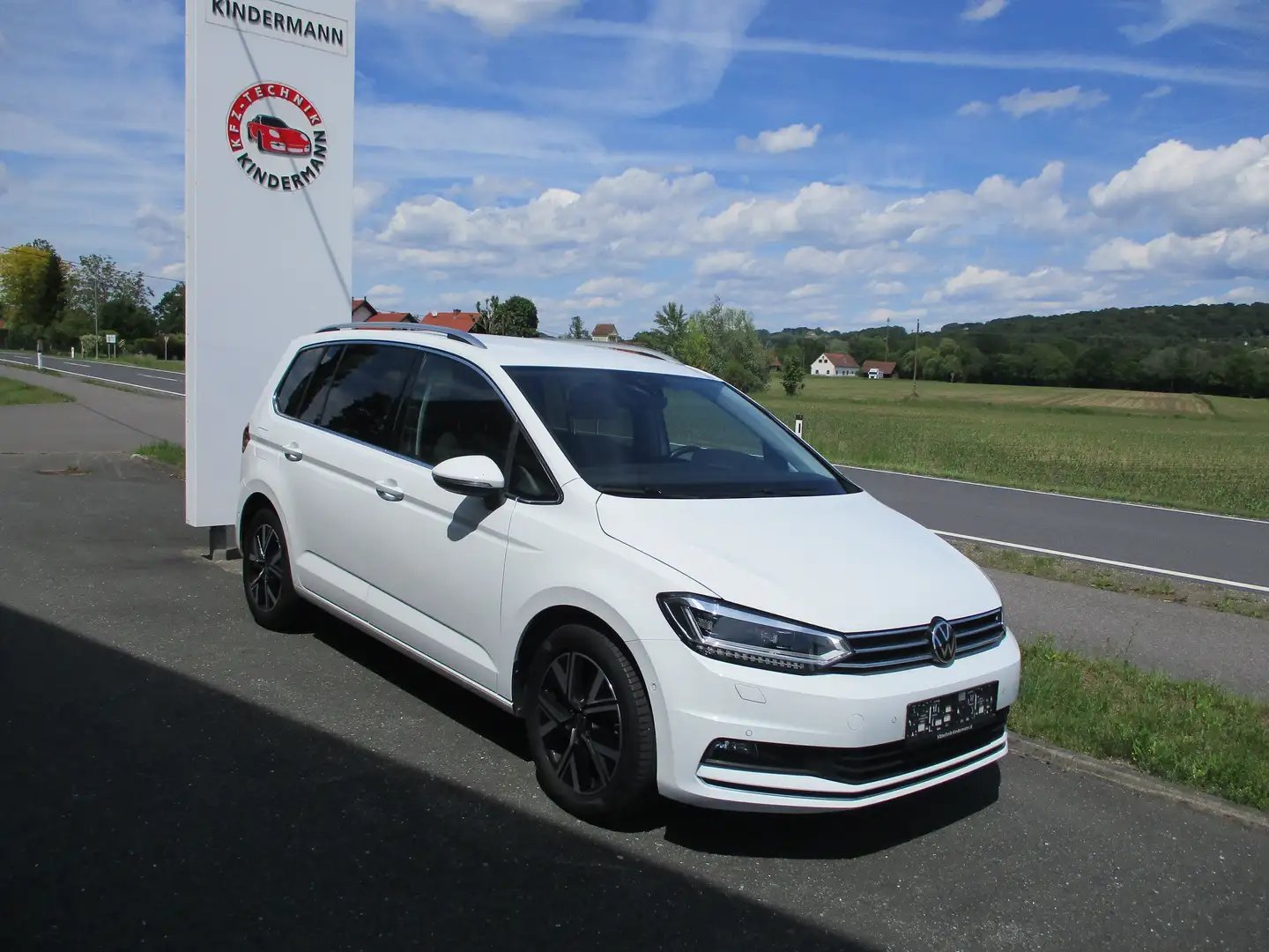 Volkswagen Touran Highline BMT/Start-Stopp Weiß - 1