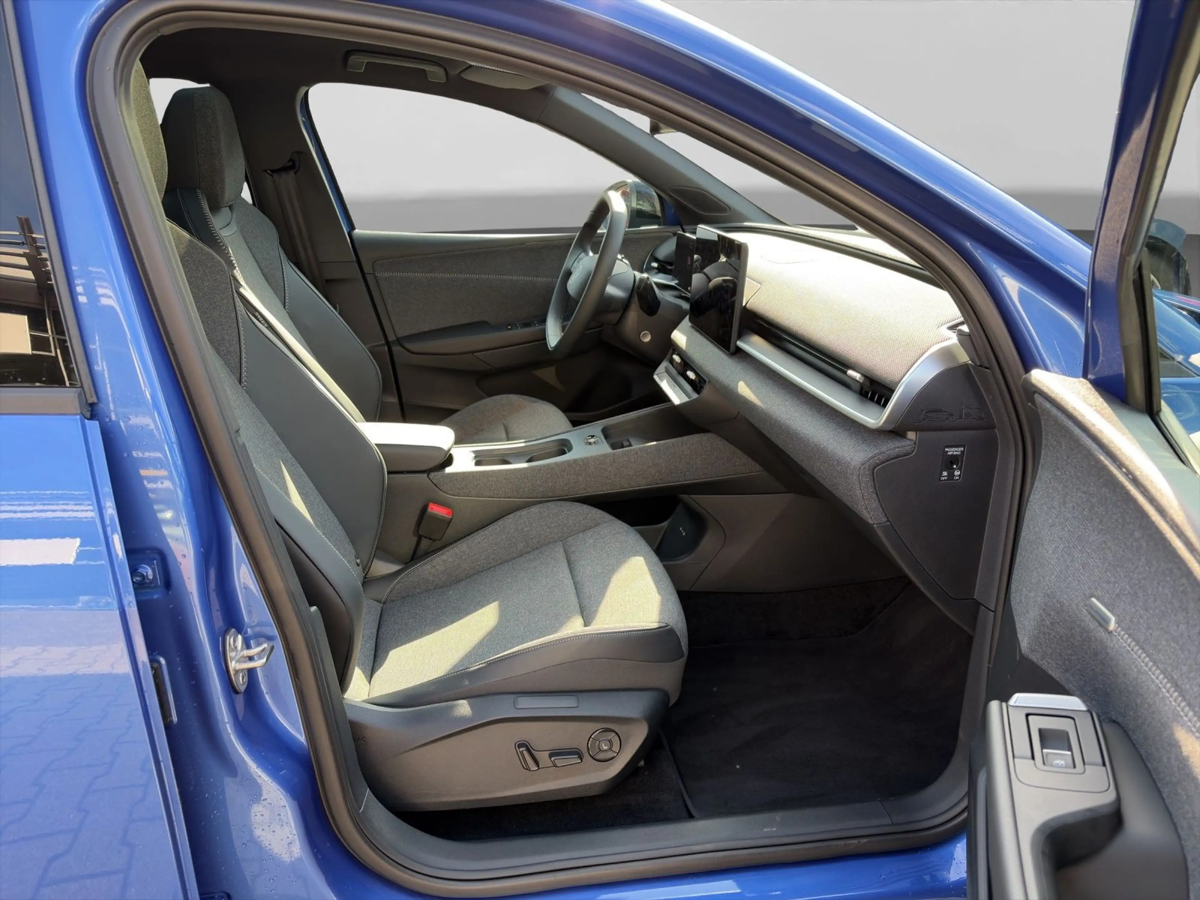 Volkswagen ID. Polo STYLE AREA VIEW IQ.LIGHT AHK PANO NAVI — photo 4