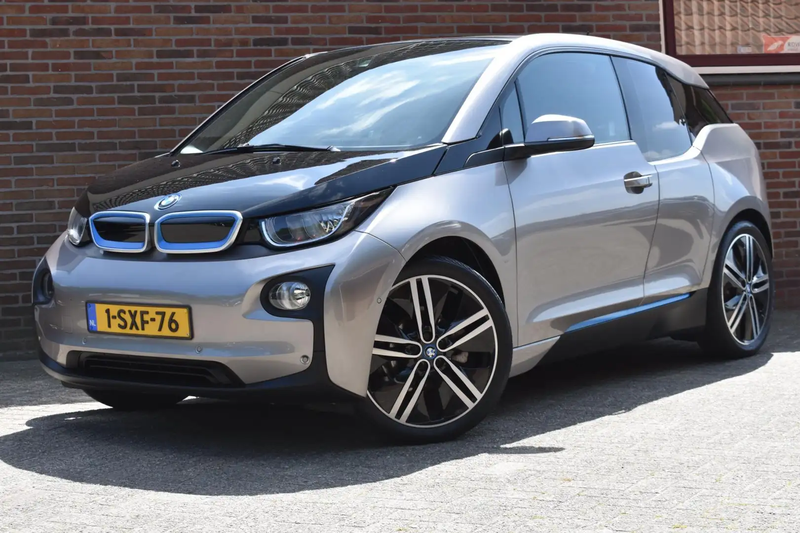 BMW i3 Basis Comfort 22 kWh '13 Pano Leder Navi Cruise Szürke - 1