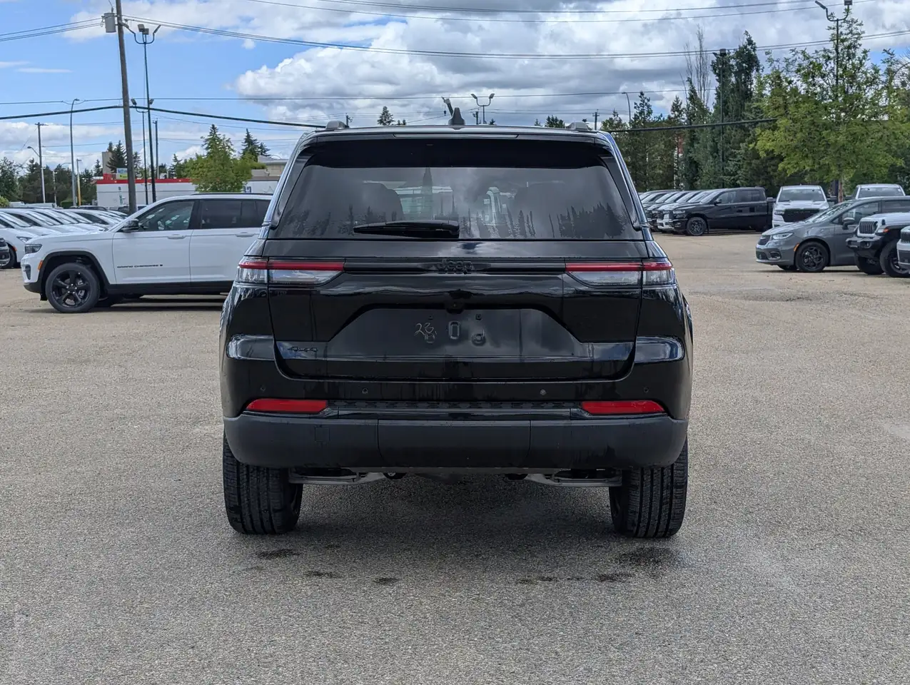 Jeep Grand Cherokee снимка Jeep Grand Cherokee