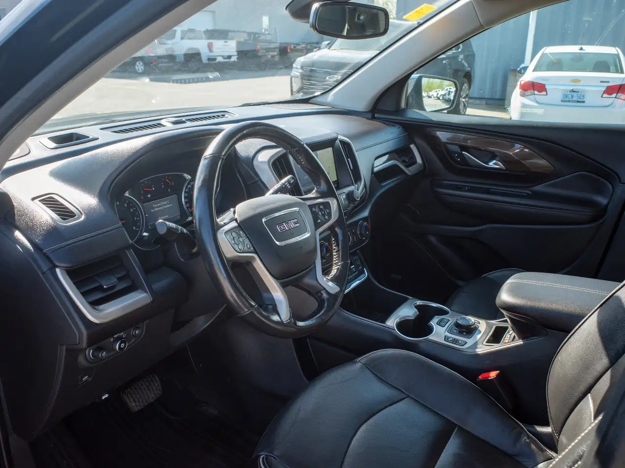 GMC Terrain снимка GMC Terrain
