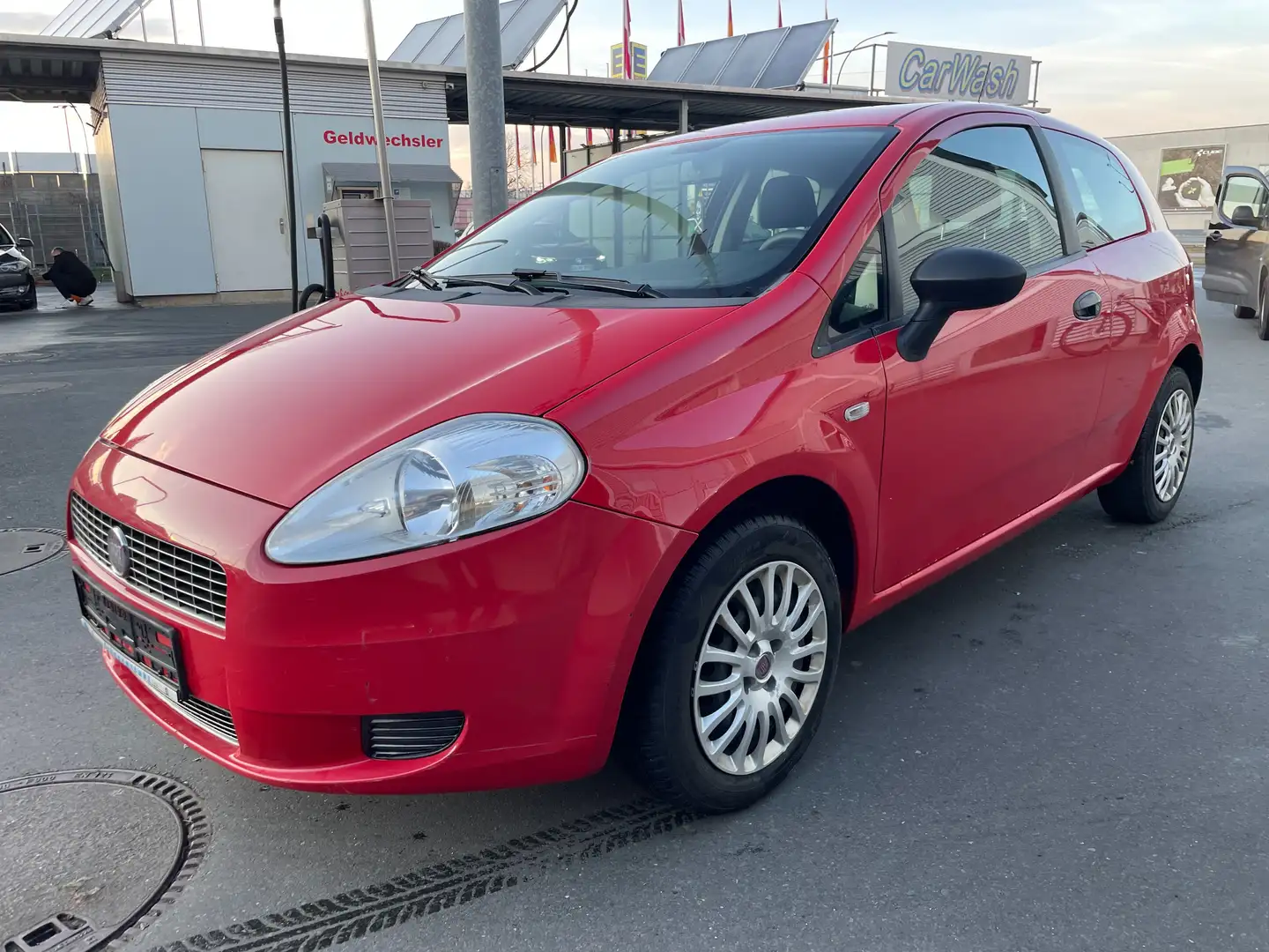 Fiat Grande Punto Fiat Punto 1.2 TÜV NEU 03/2027 Rot - 1