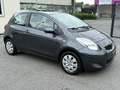 Toyota Yaris 1.33i VVT-i / TOIT OUVRANT / 6 VITESSES / GPS Gris - thumbnail 3
