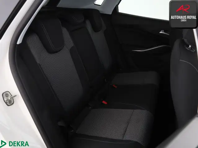 Opel Grandland X view 12